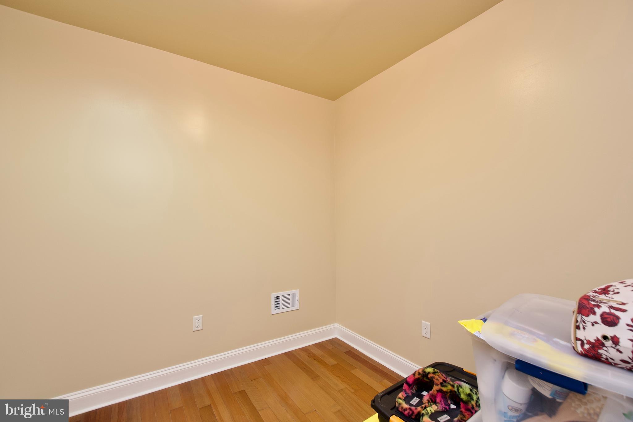 MCELDERRY PARK - Residential