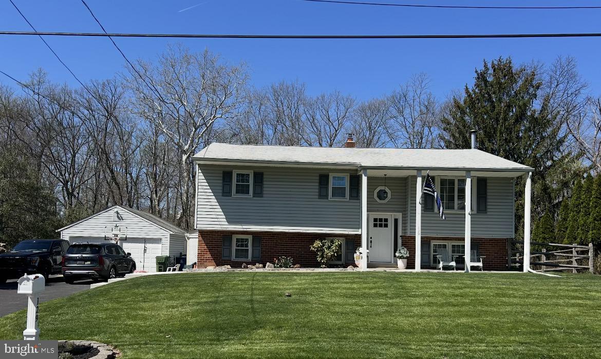 129 BLUE JAY ROAD