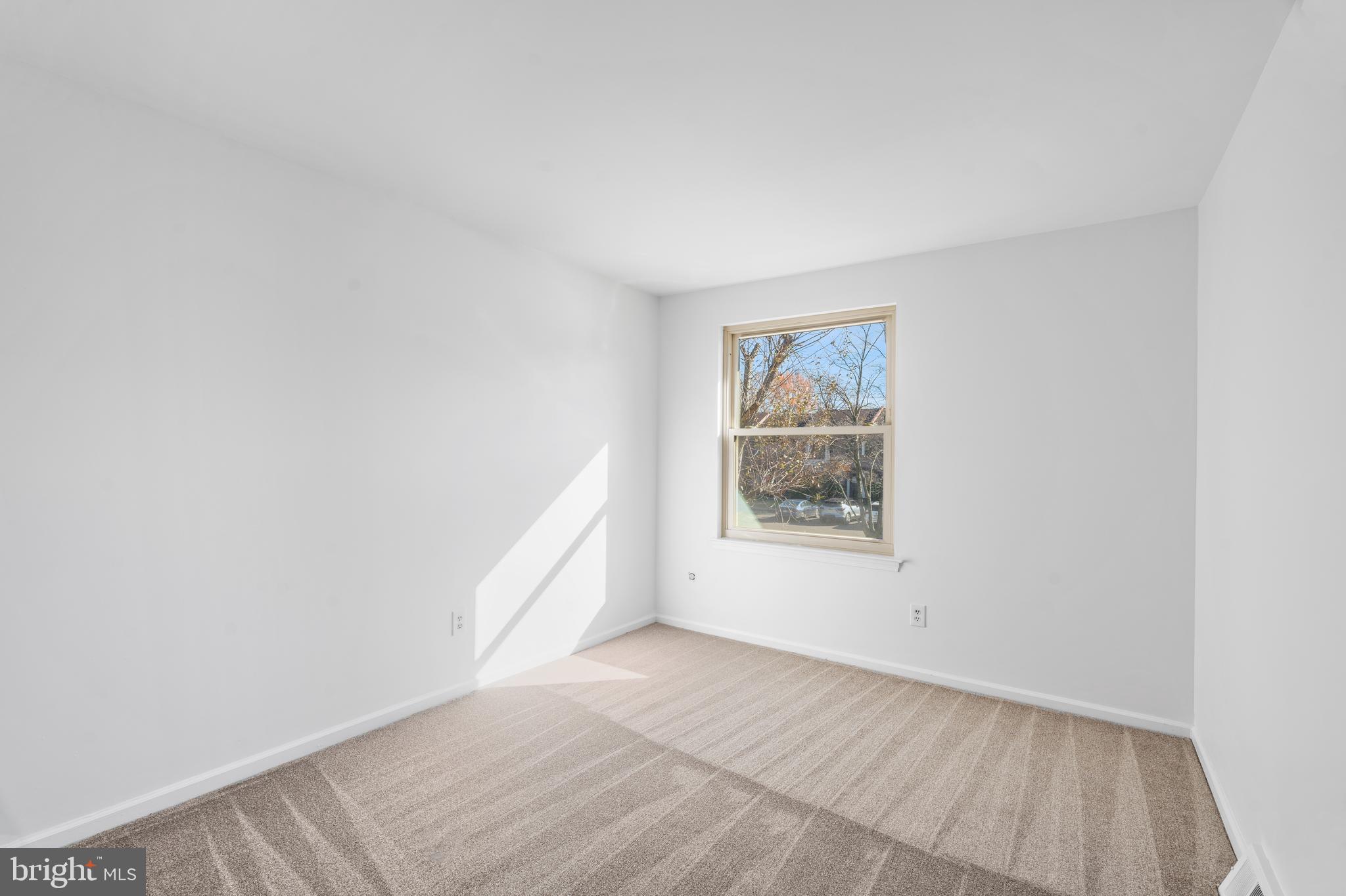 CLUSTERS - Residential Lease