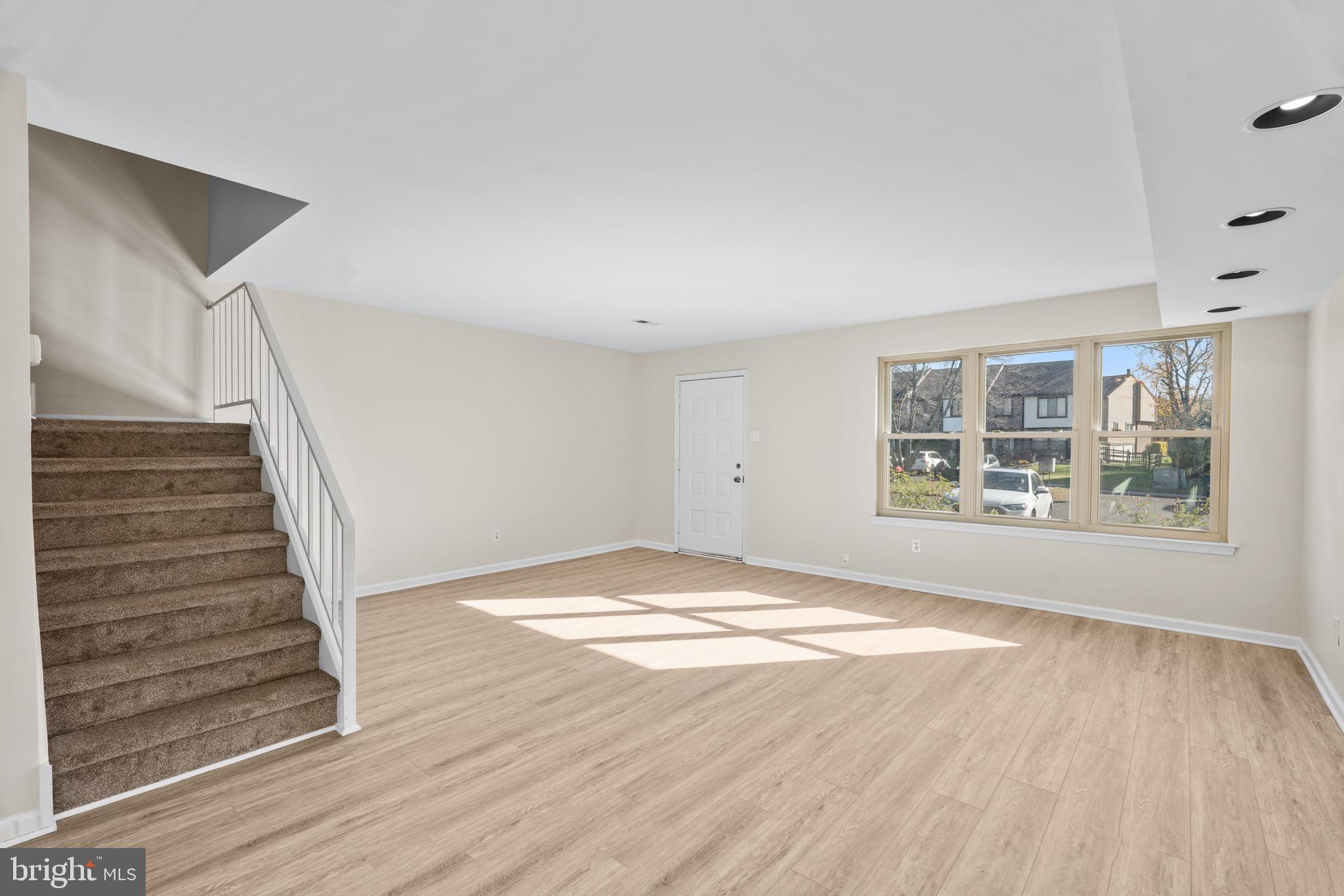 CLUSTERS - Residential Lease