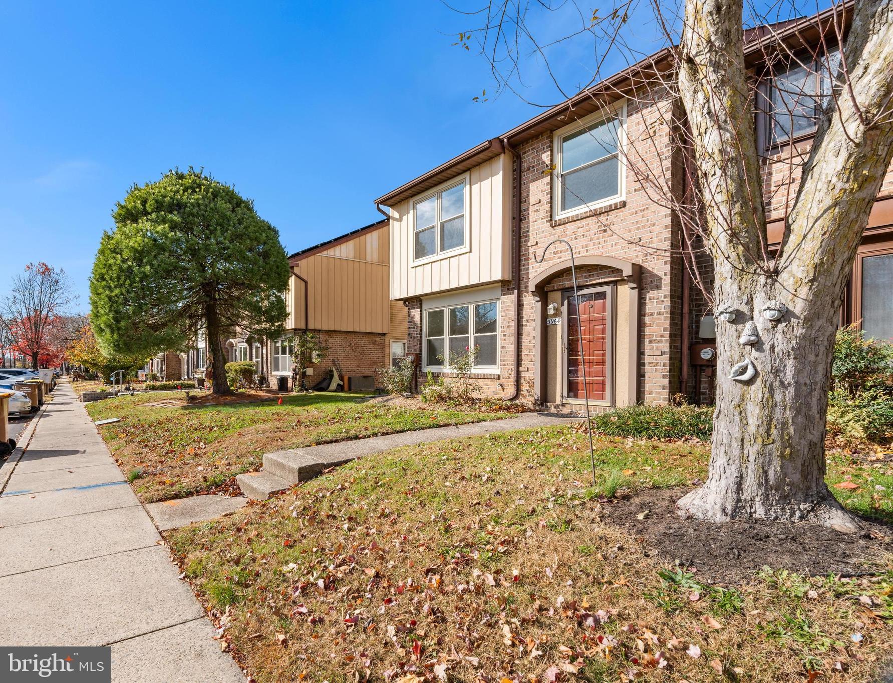 CLUSTERS - Residential Lease