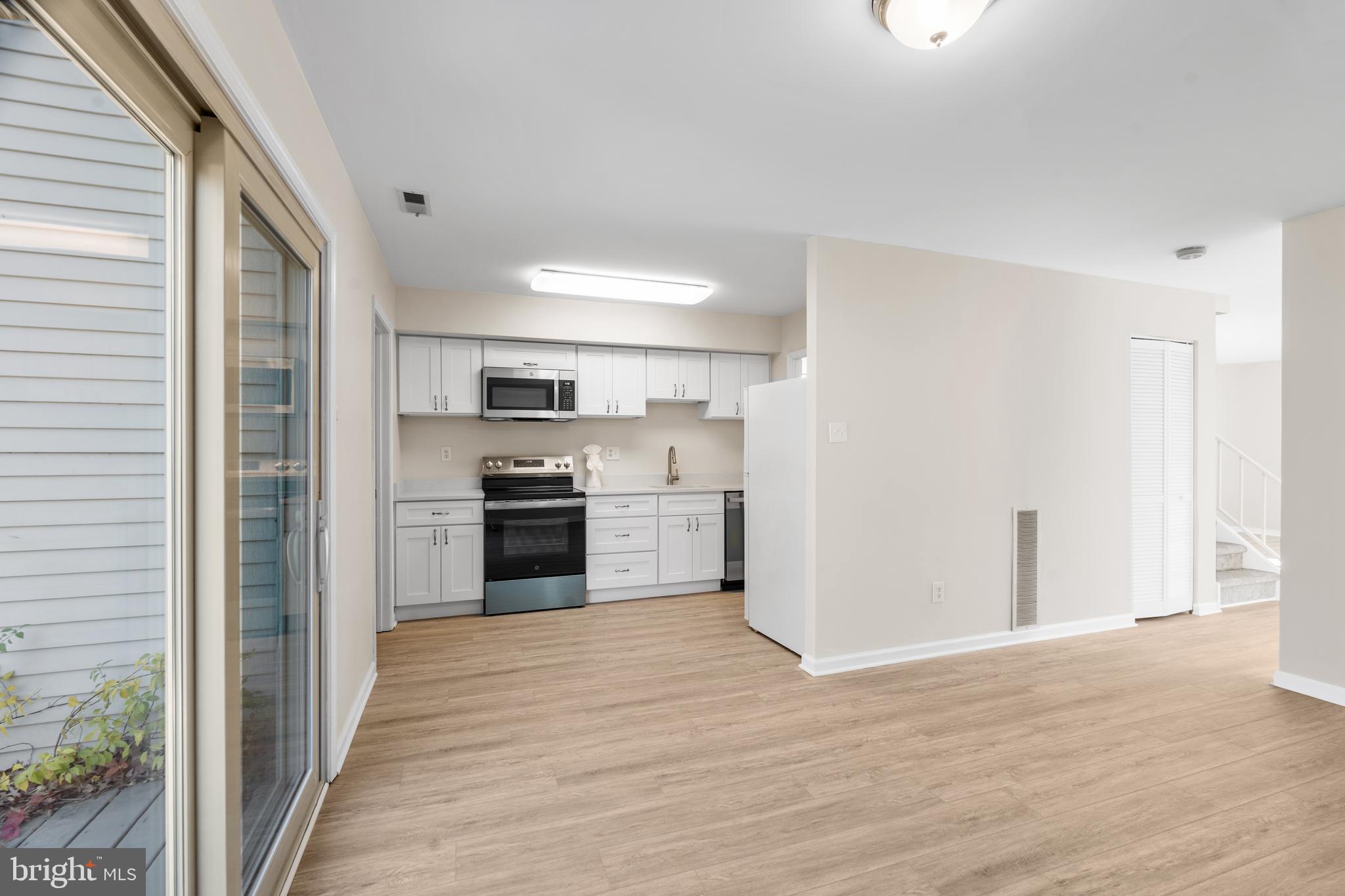 CLUSTERS - Residential Lease