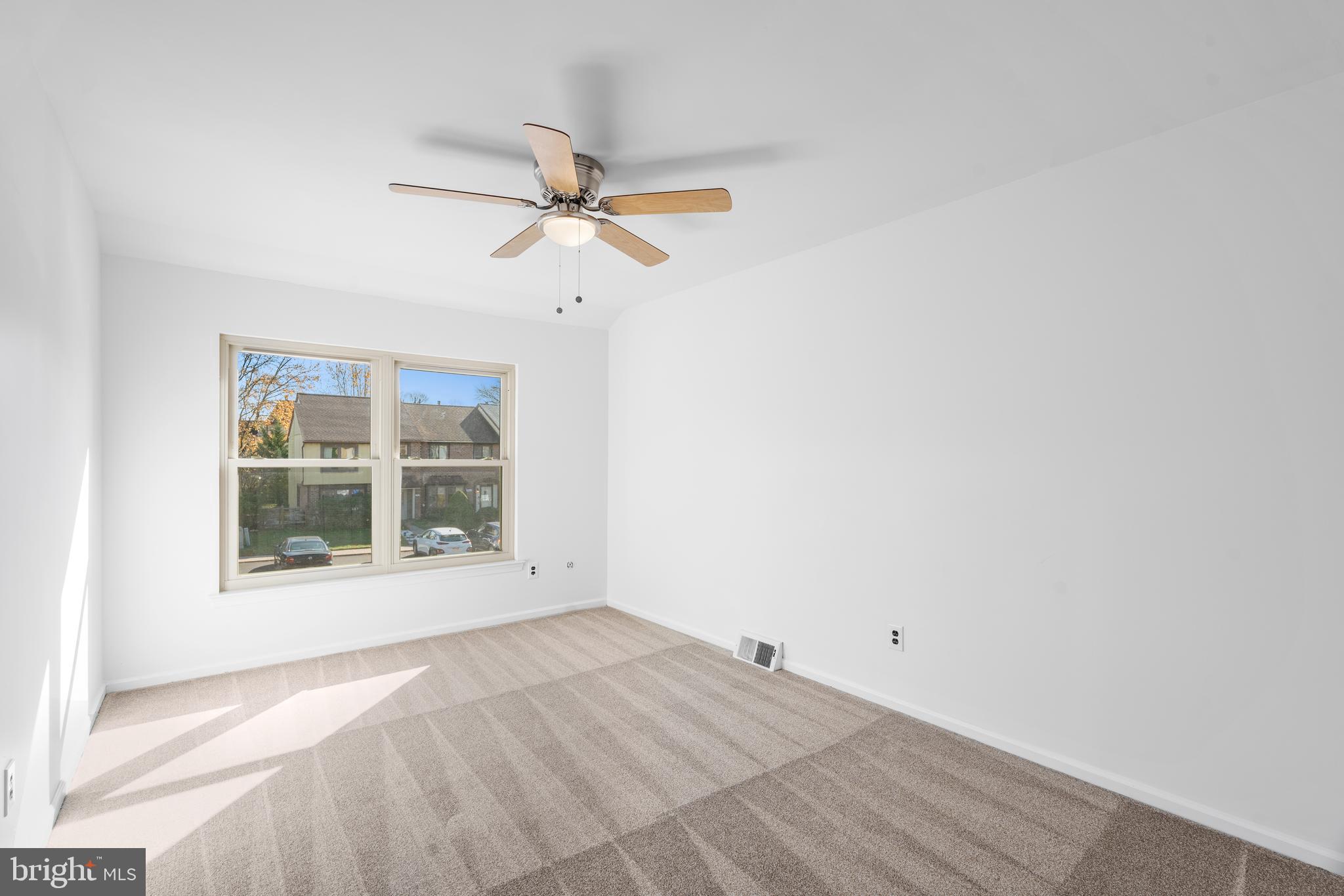 CLUSTERS - Residential Lease