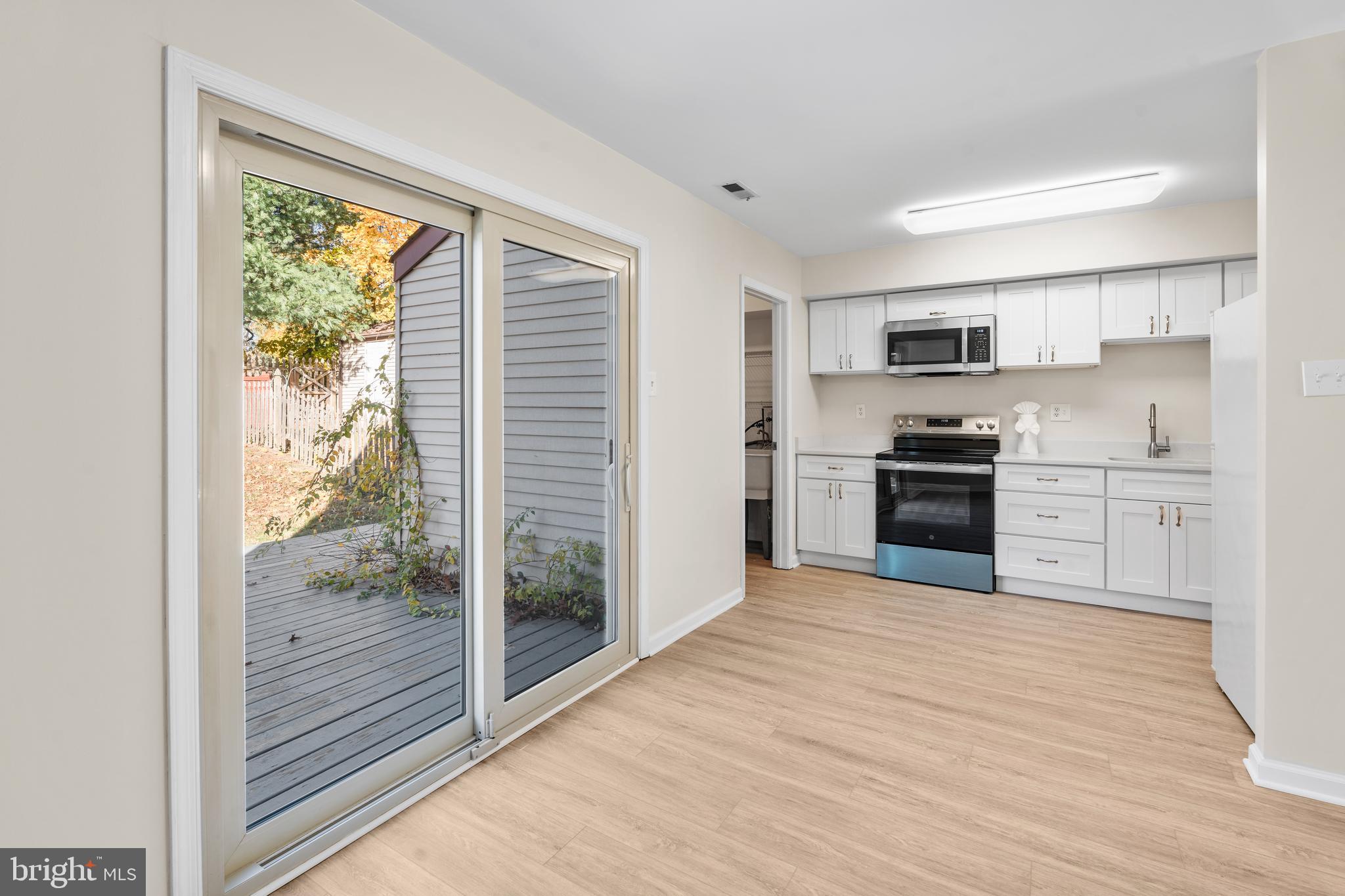 CLUSTERS - Residential Lease