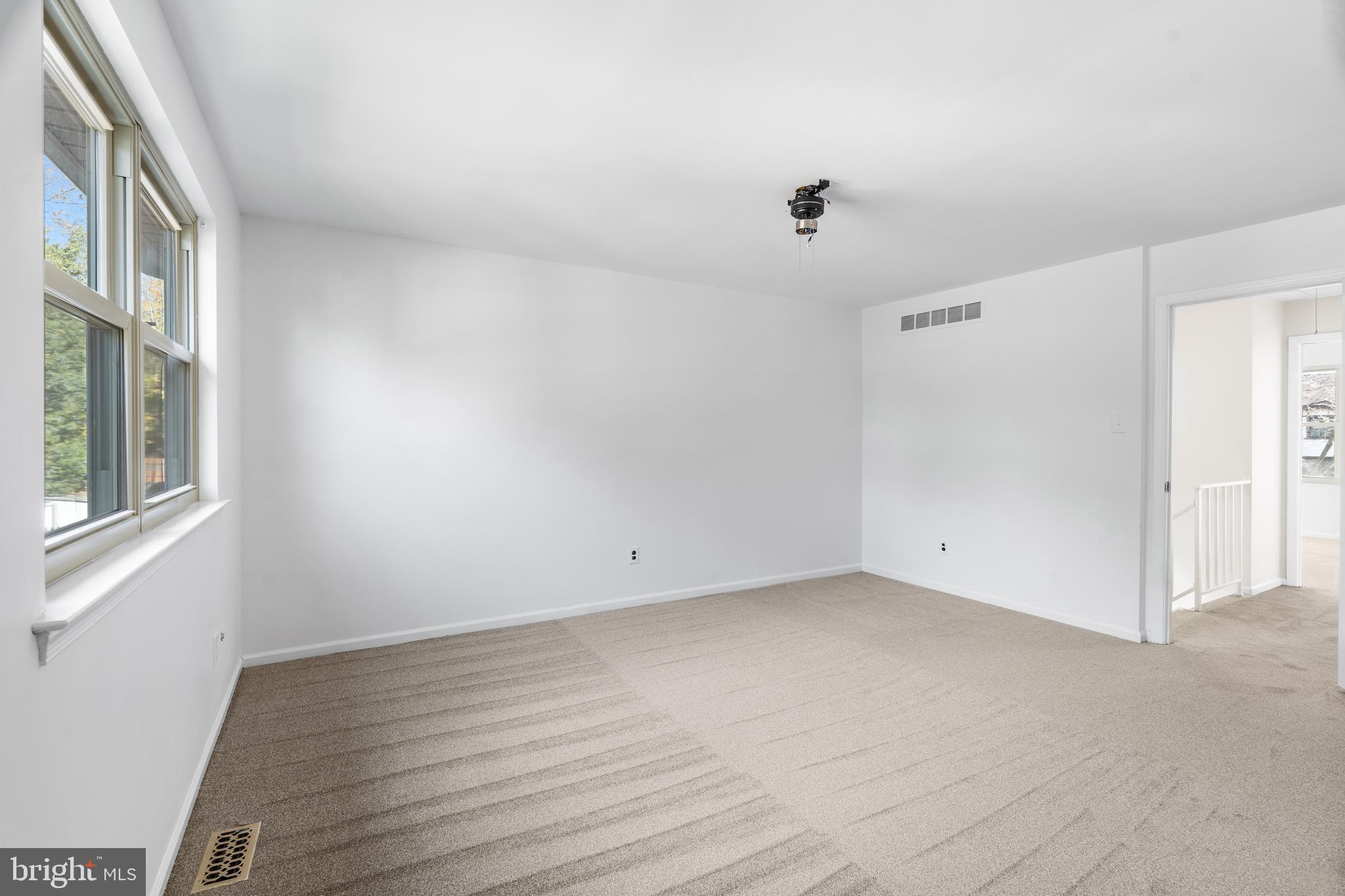 CLUSTERS - Residential Lease