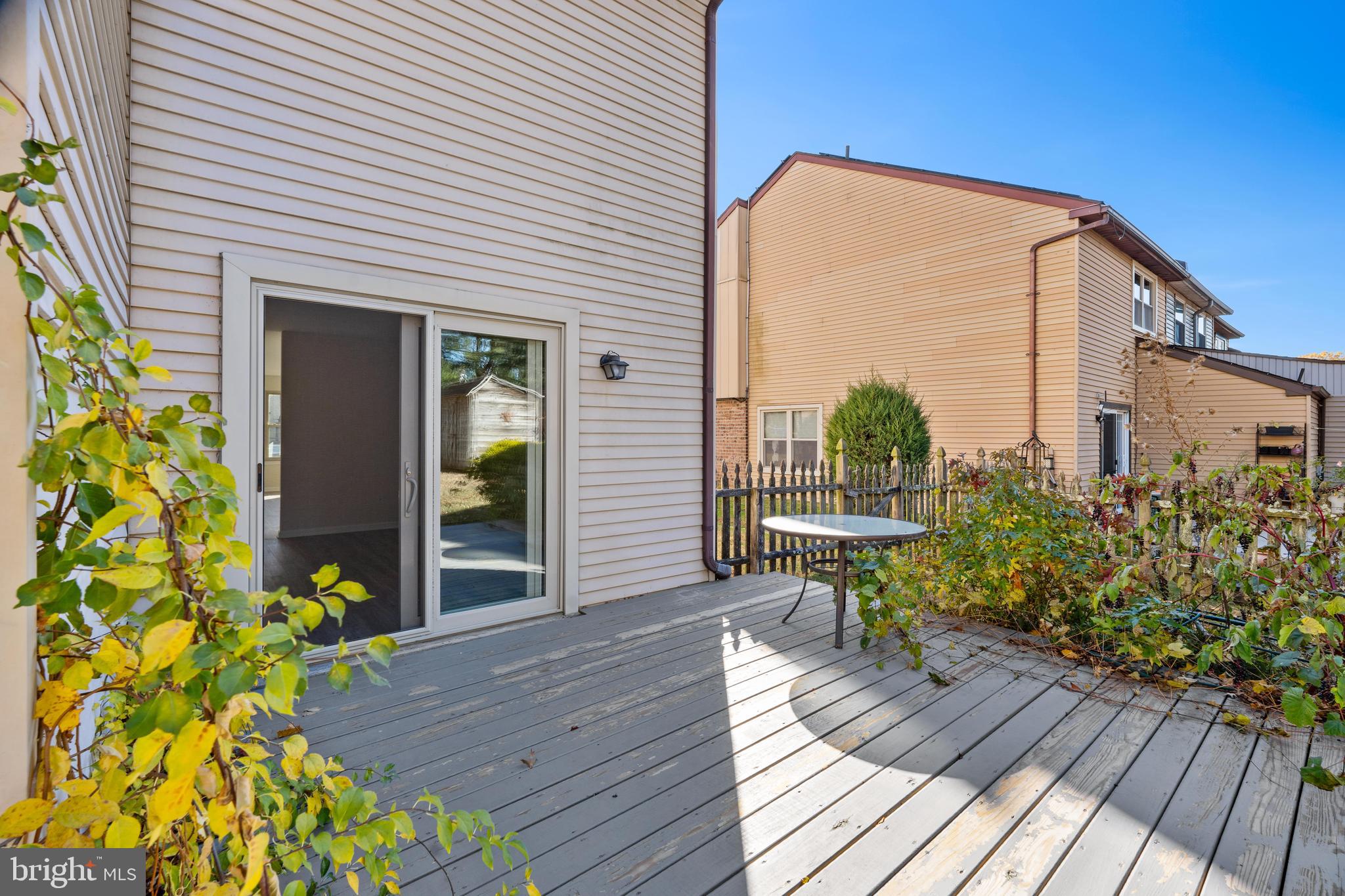 CLUSTERS - Residential Lease