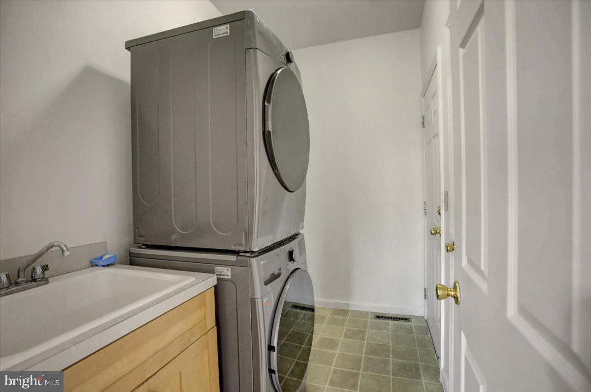 HERITAGE ESTATES - Residential