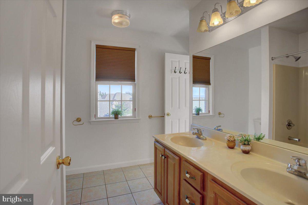 HERITAGE ESTATES - Residential