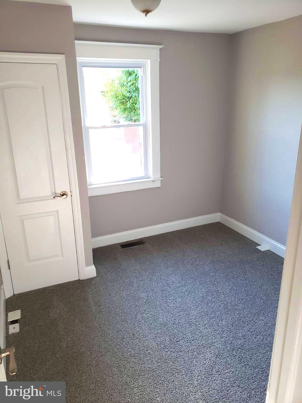 HOES HEIGHTS - Residential