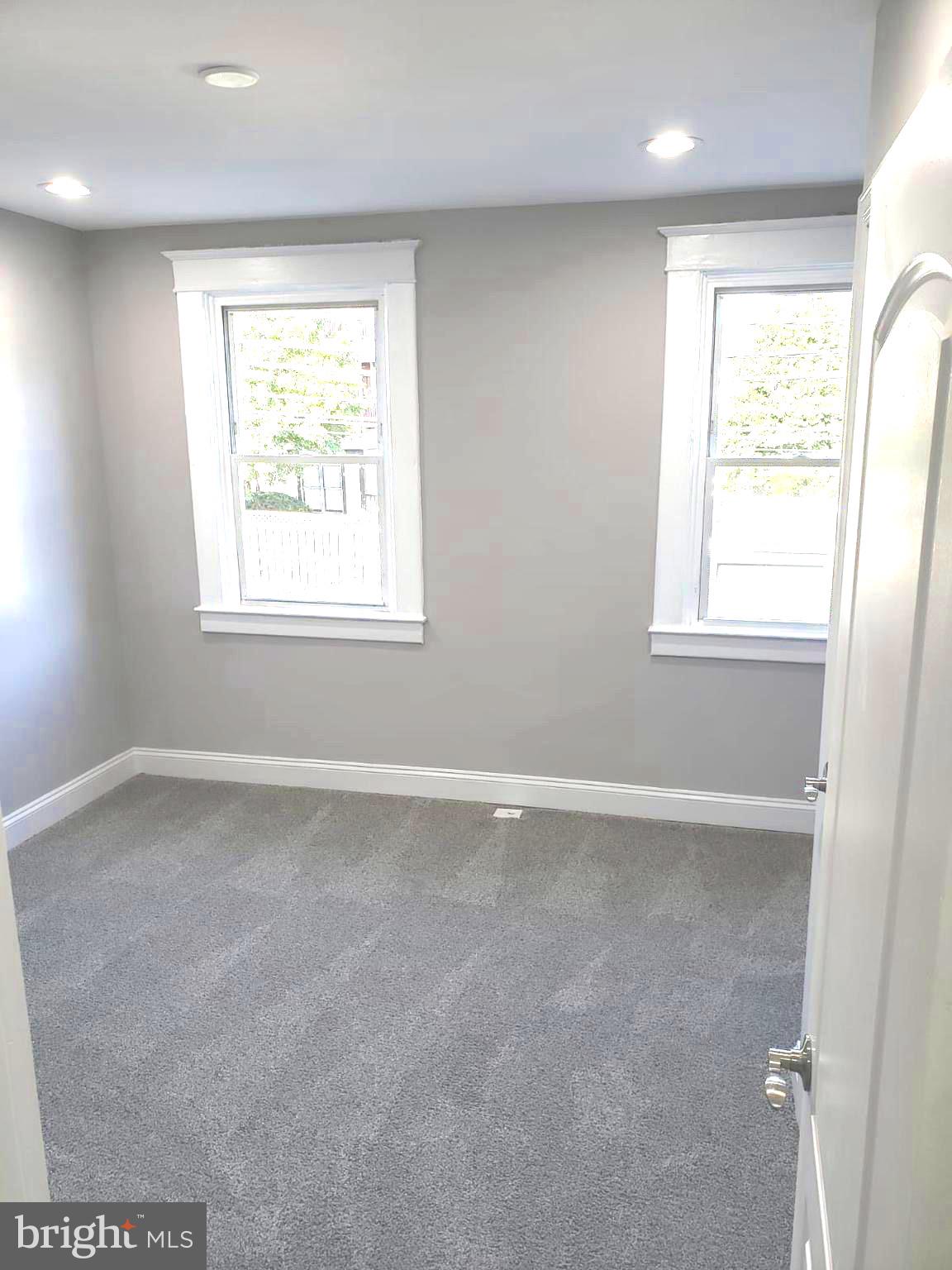 HOES HEIGHTS - Residential