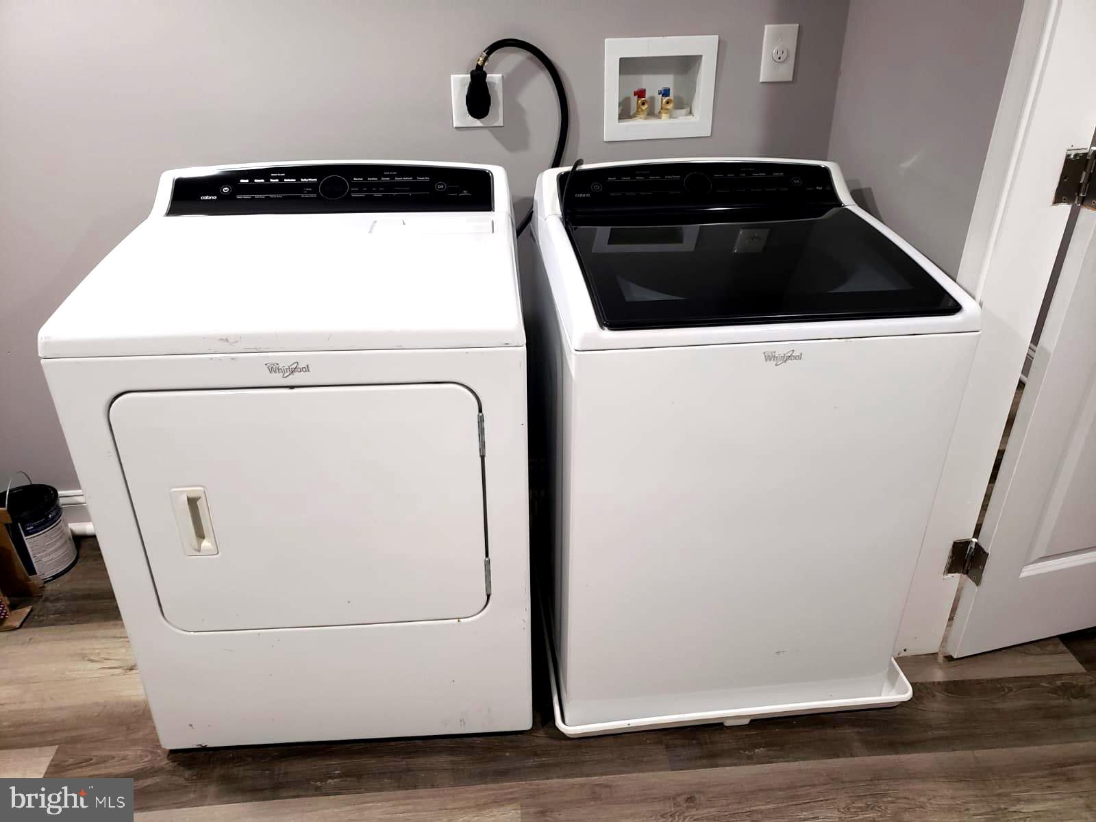 HOES HEIGHTS - Residential