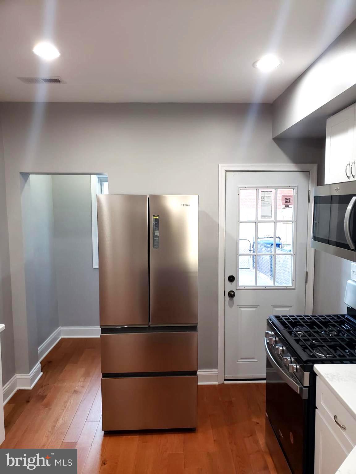 HOES HEIGHTS - Residential