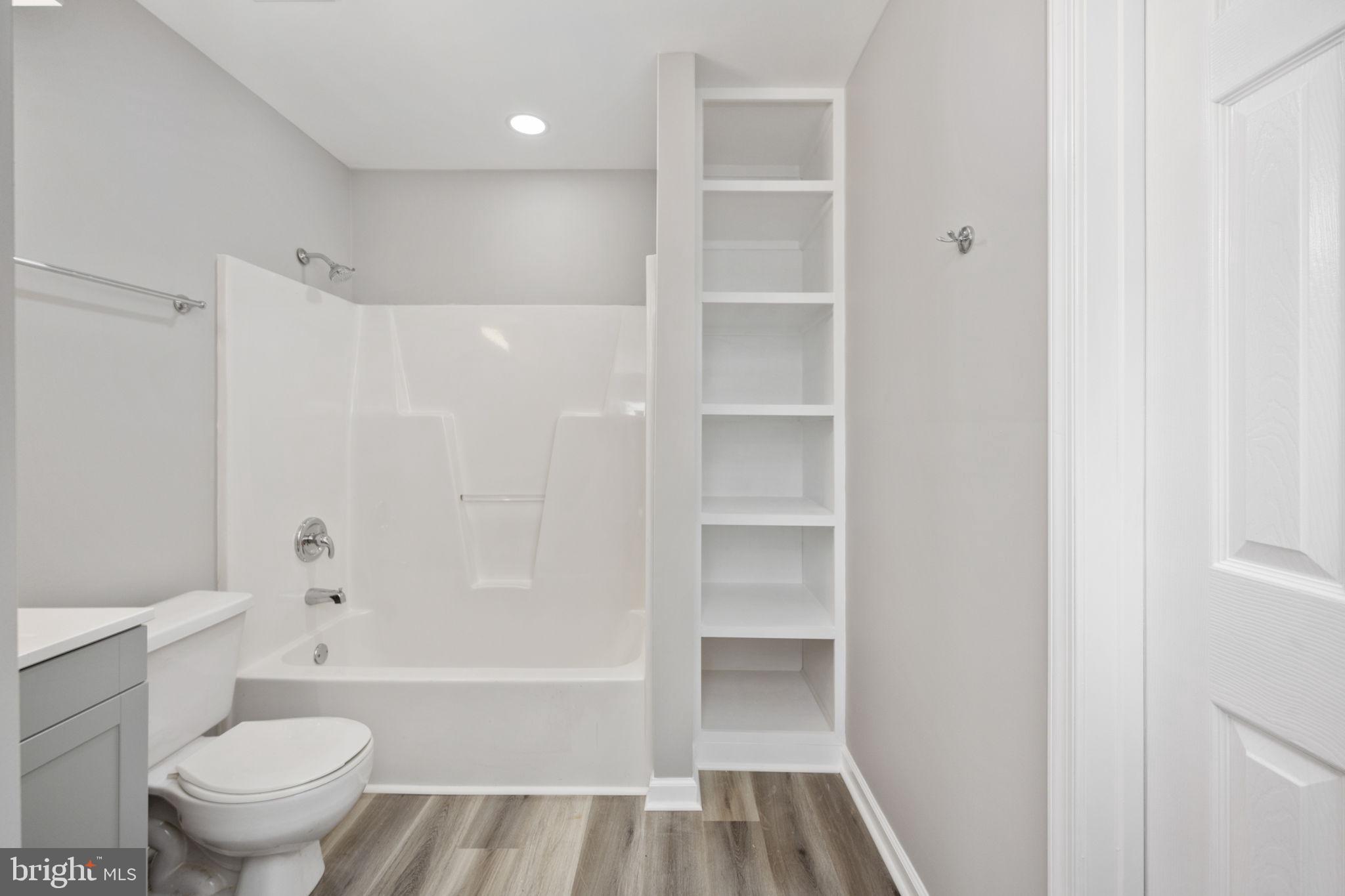 HOLLEYBROOKE - Residential