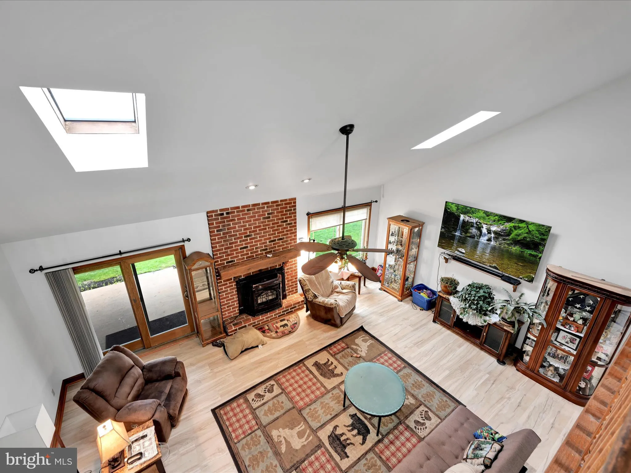 Mount Joy, Pennsylvania 17552, United States, 4 Bedrooms Bedrooms, ,3 BathroomsBathrooms,Residential,Active,105516