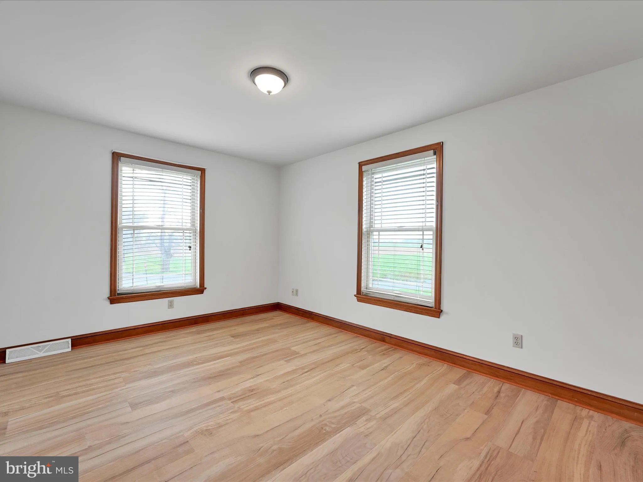 Mount Joy, Pennsylvania 17552, United States, 4 Bedrooms Bedrooms, ,3 BathroomsBathrooms,Residential,Active,105516