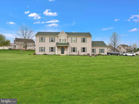 1802 Mansion Lane, Mount Joy, PA MLS: PALA2066536