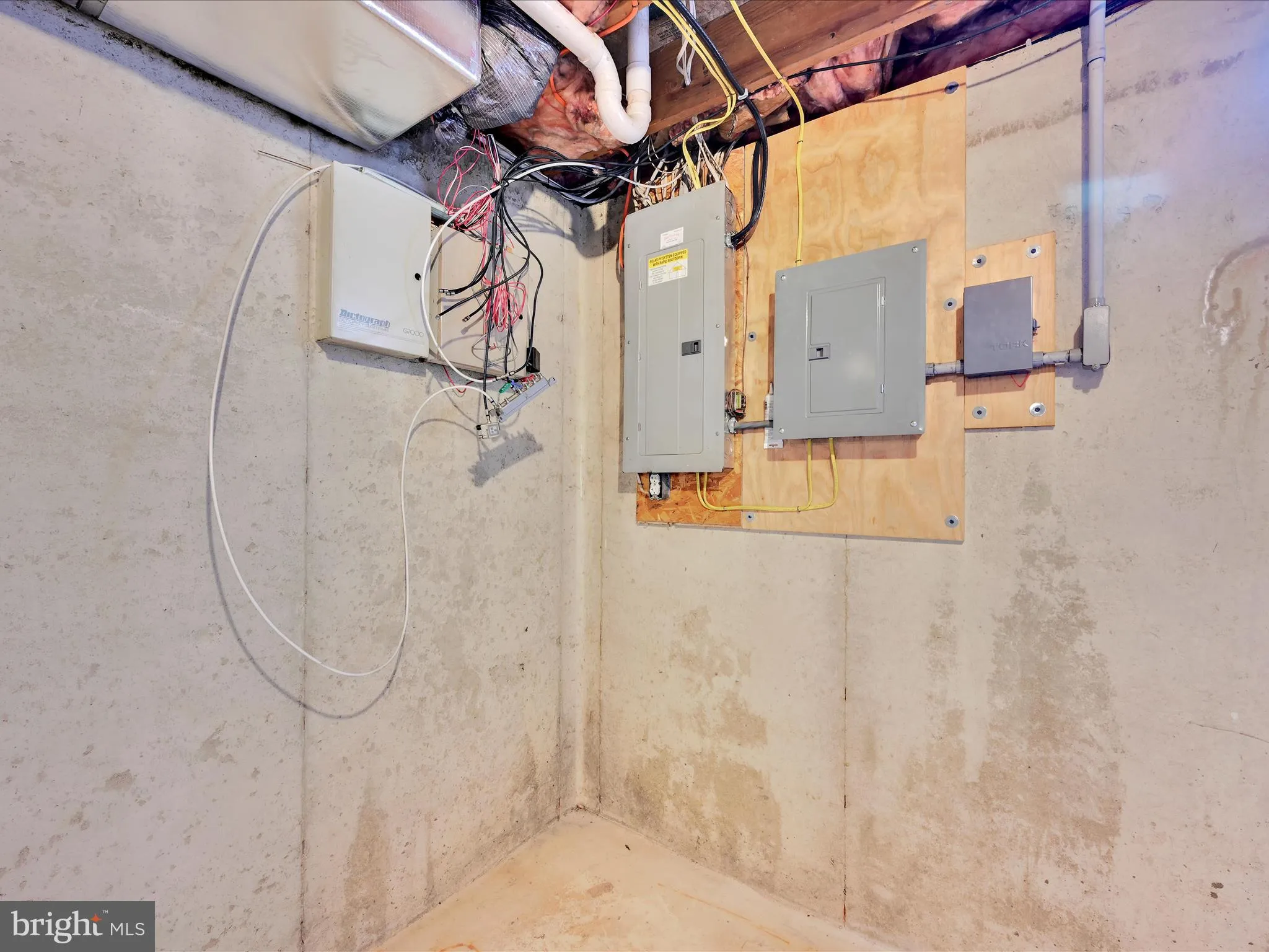 Mount Joy, Pennsylvania 17552, United States, 4 Bedrooms Bedrooms, ,3 BathroomsBathrooms,Residential,Active,105516