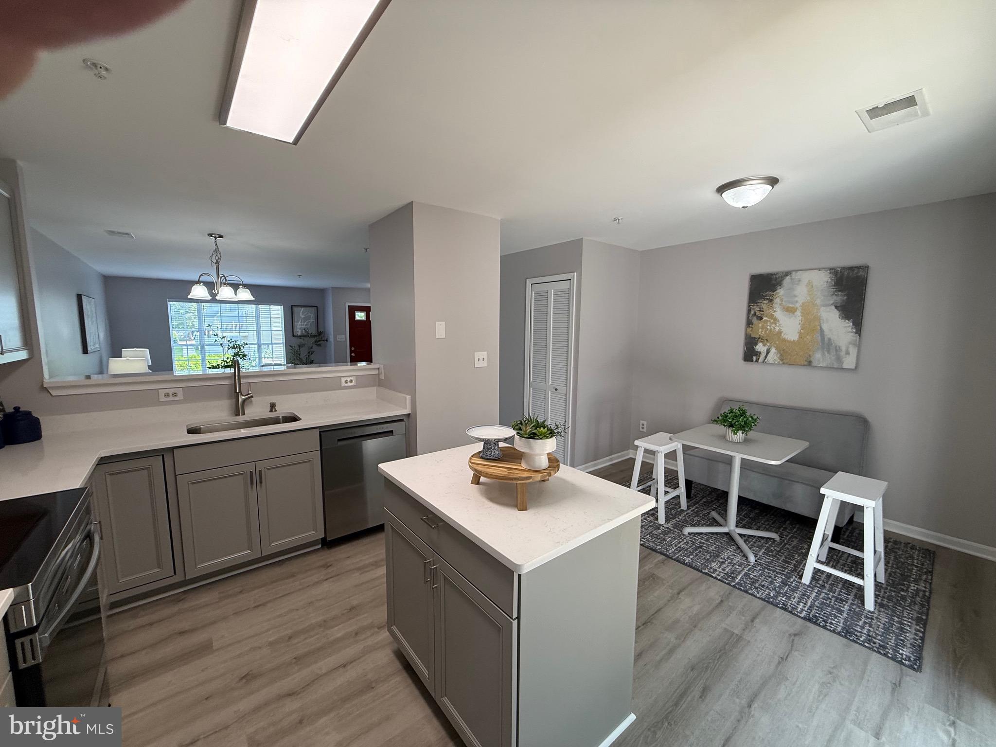 CEDAR GROVE AT CROFTON - Residential