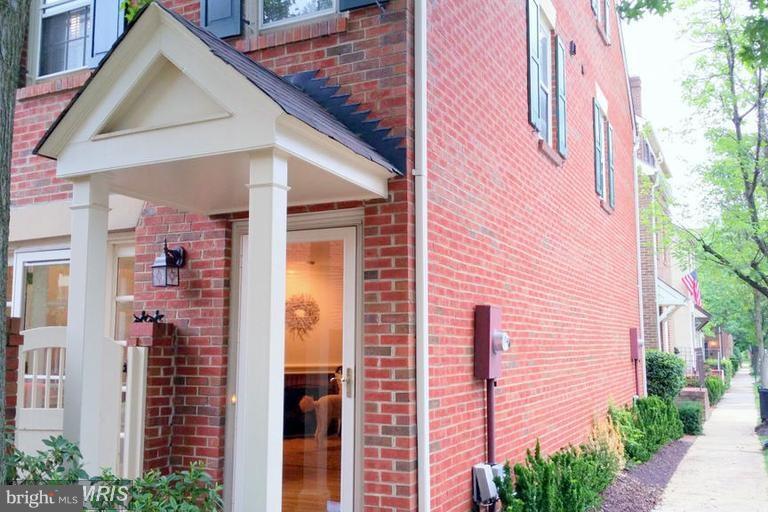 VIRGINIA VILLAGE - Residential Lease