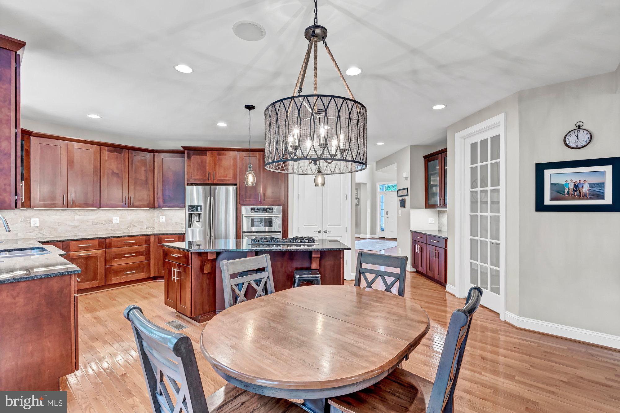 VIENNA WOODS - Residential