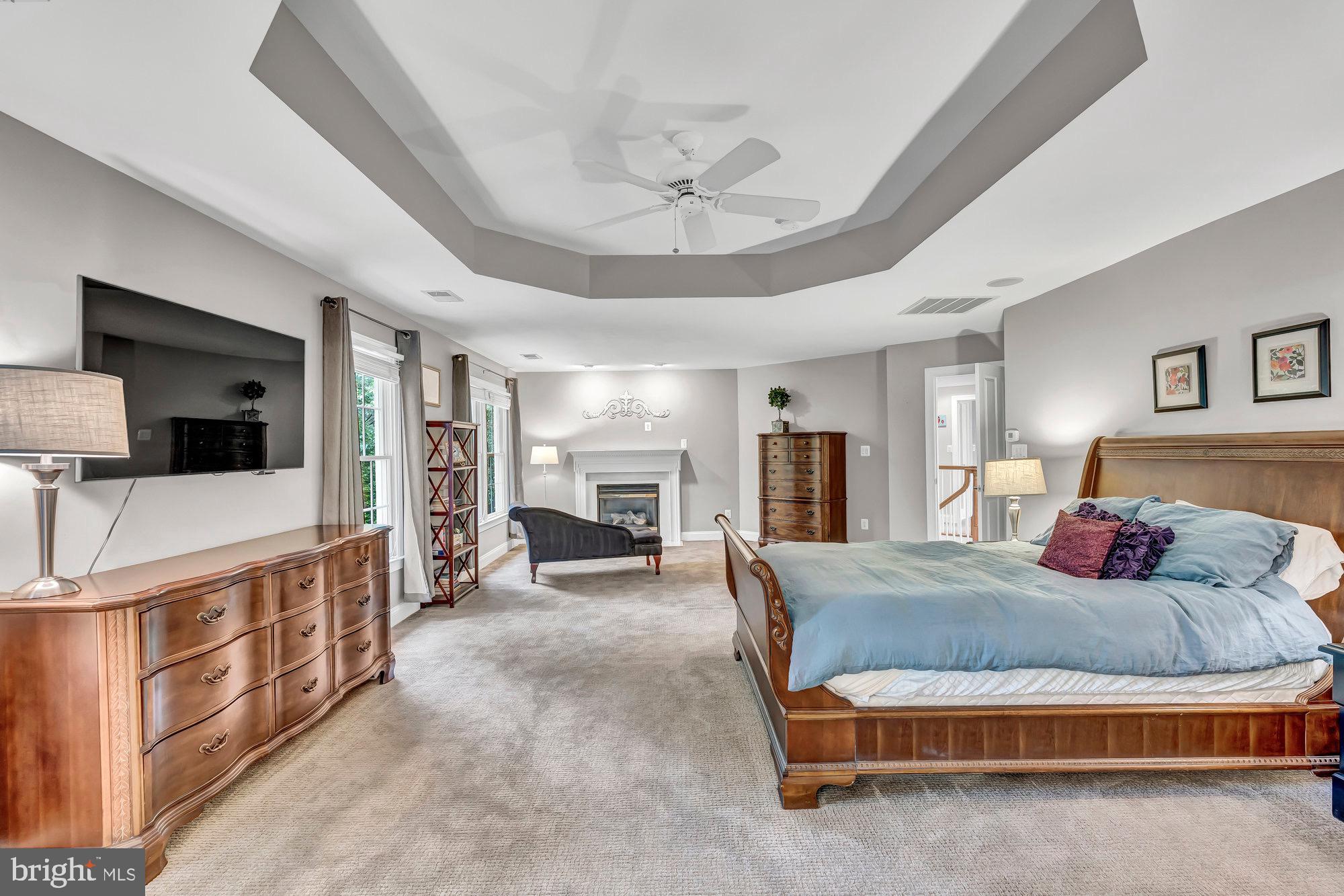 VIENNA WOODS - Residential