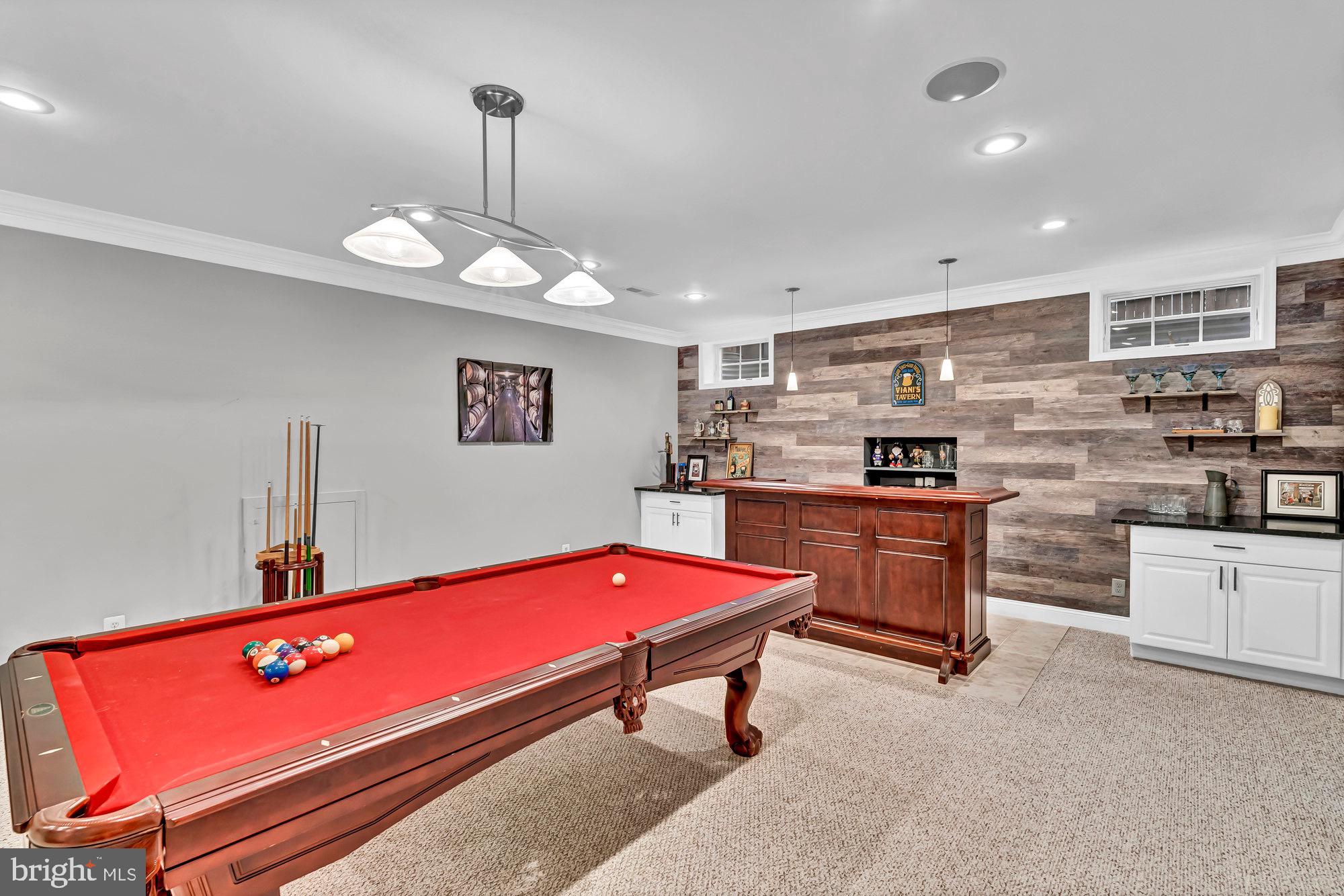 VIENNA WOODS - Residential