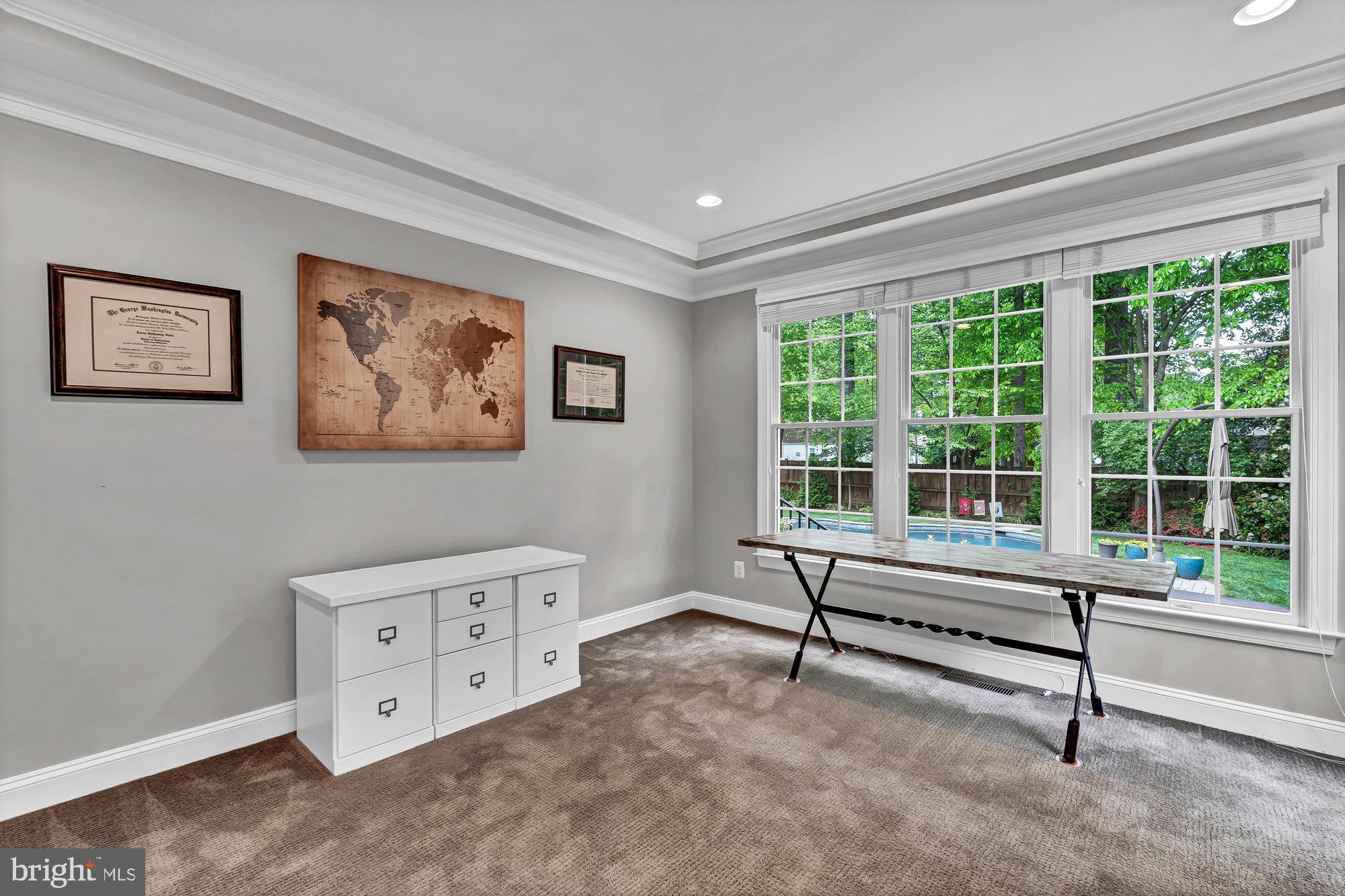 VIENNA WOODS - Residential