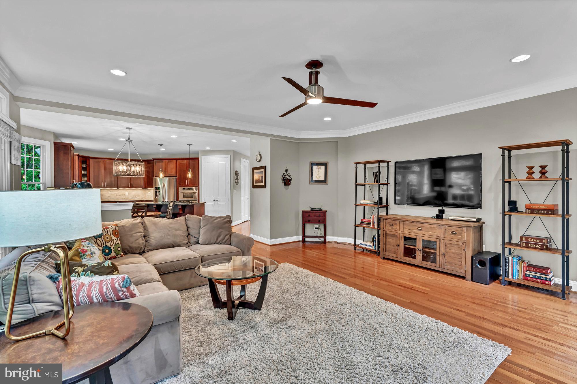 VIENNA WOODS - Residential