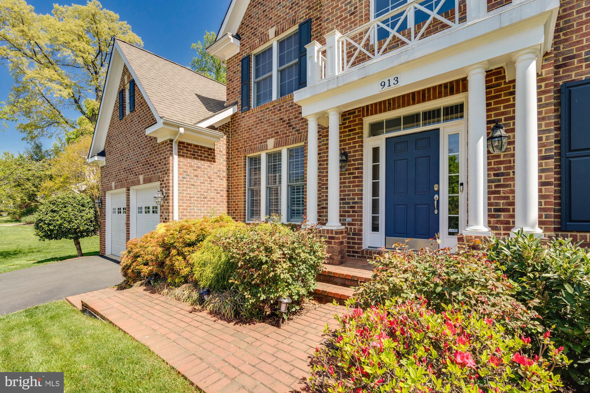 VIENNA WOODS - Residential