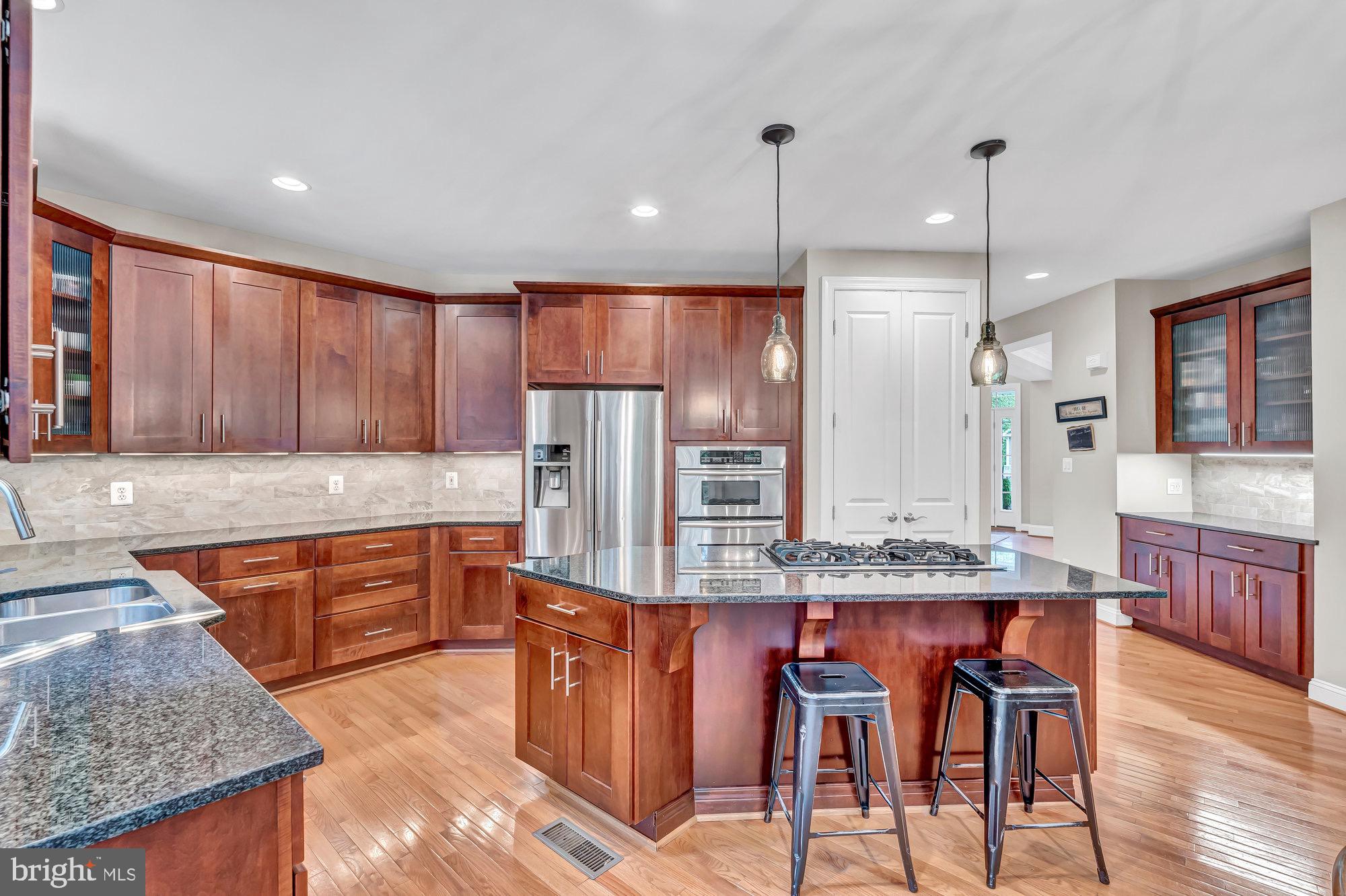 VIENNA WOODS - Residential