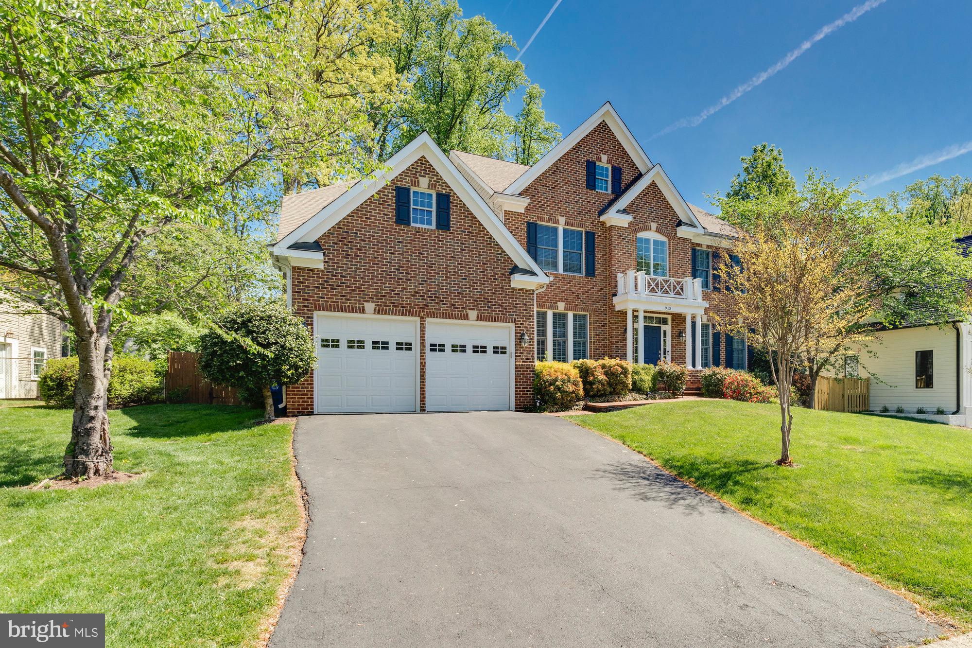 VIENNA WOODS - Residential