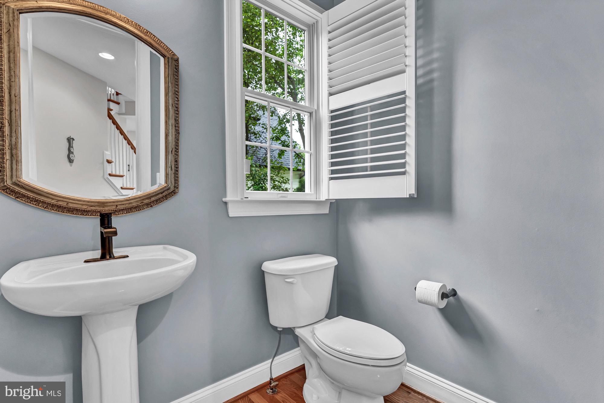 VIENNA WOODS - Residential