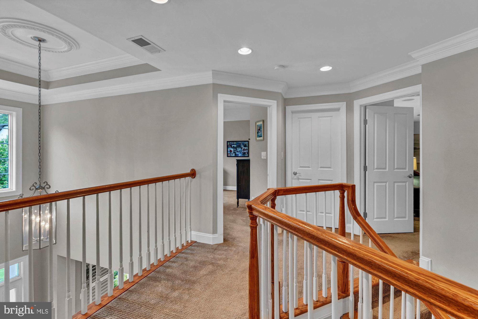 VIENNA WOODS - Residential