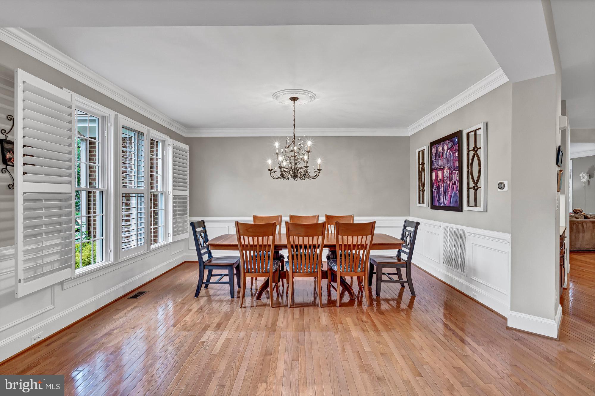 VIENNA WOODS - Residential