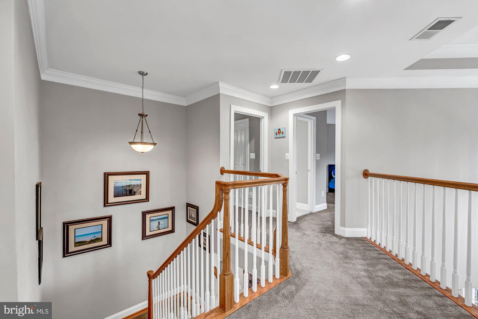 VIENNA WOODS - Residential