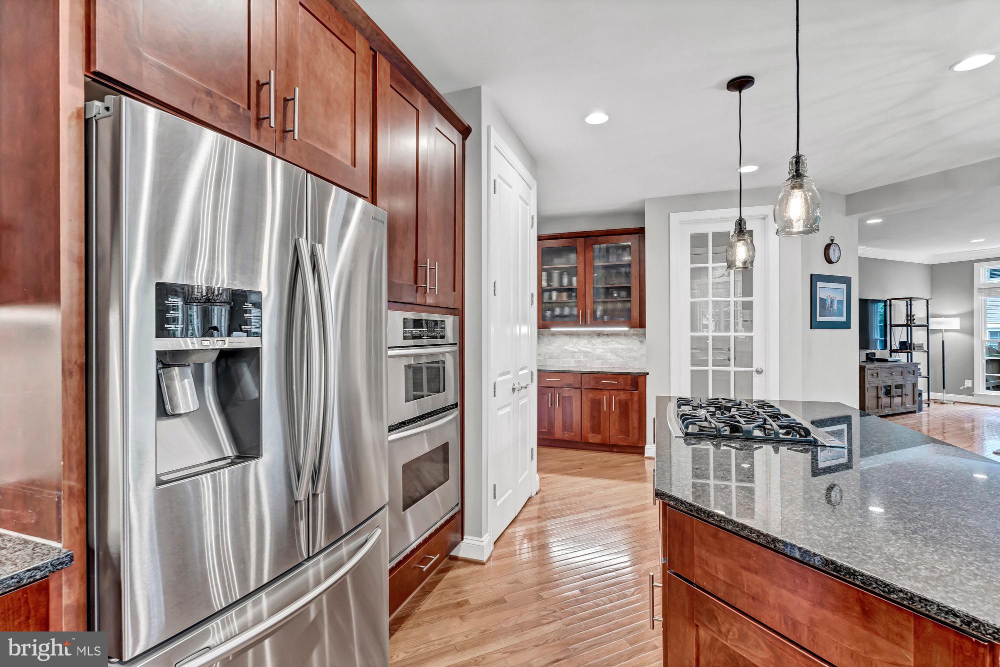 VIENNA WOODS - Residential