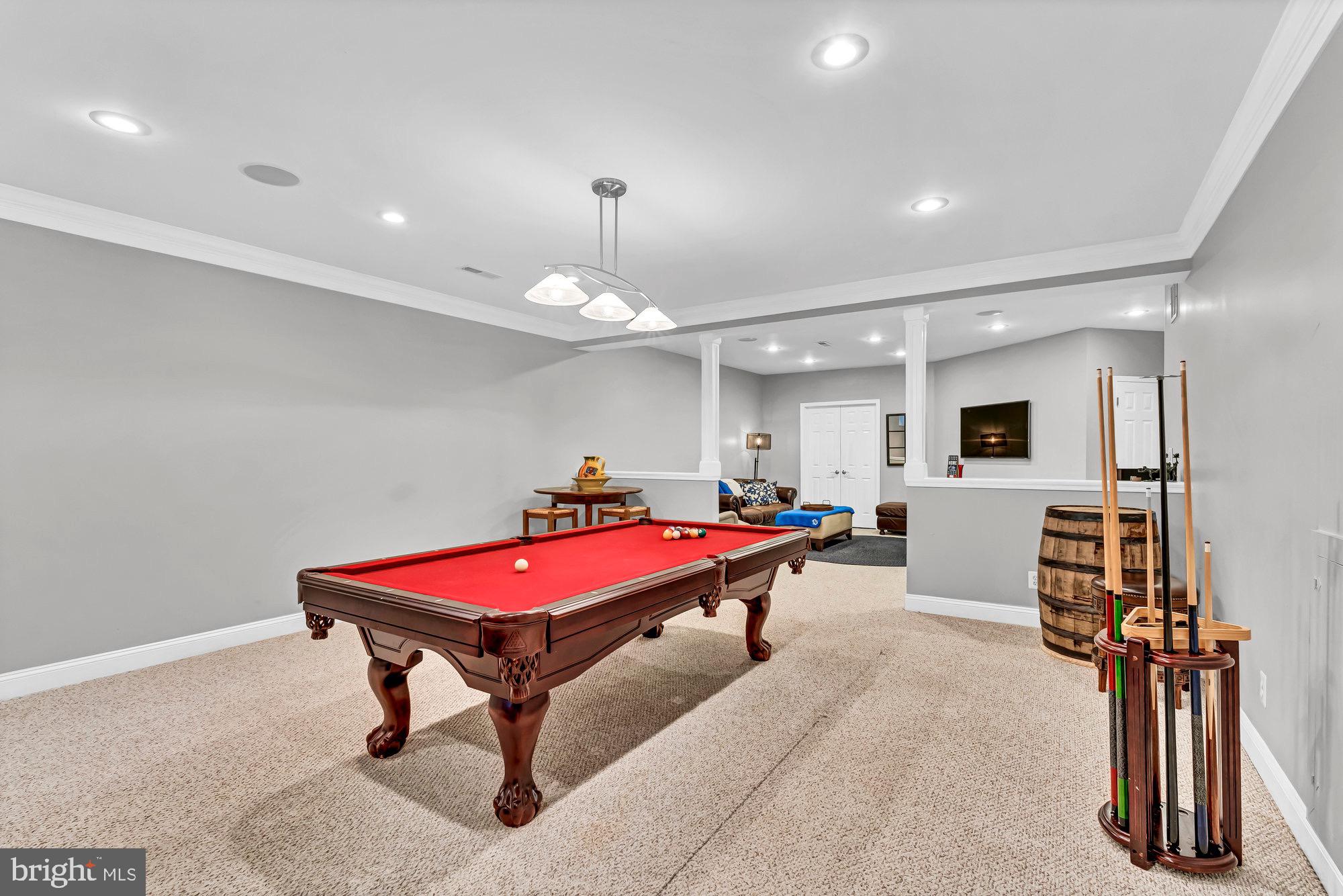 VIENNA WOODS - Residential