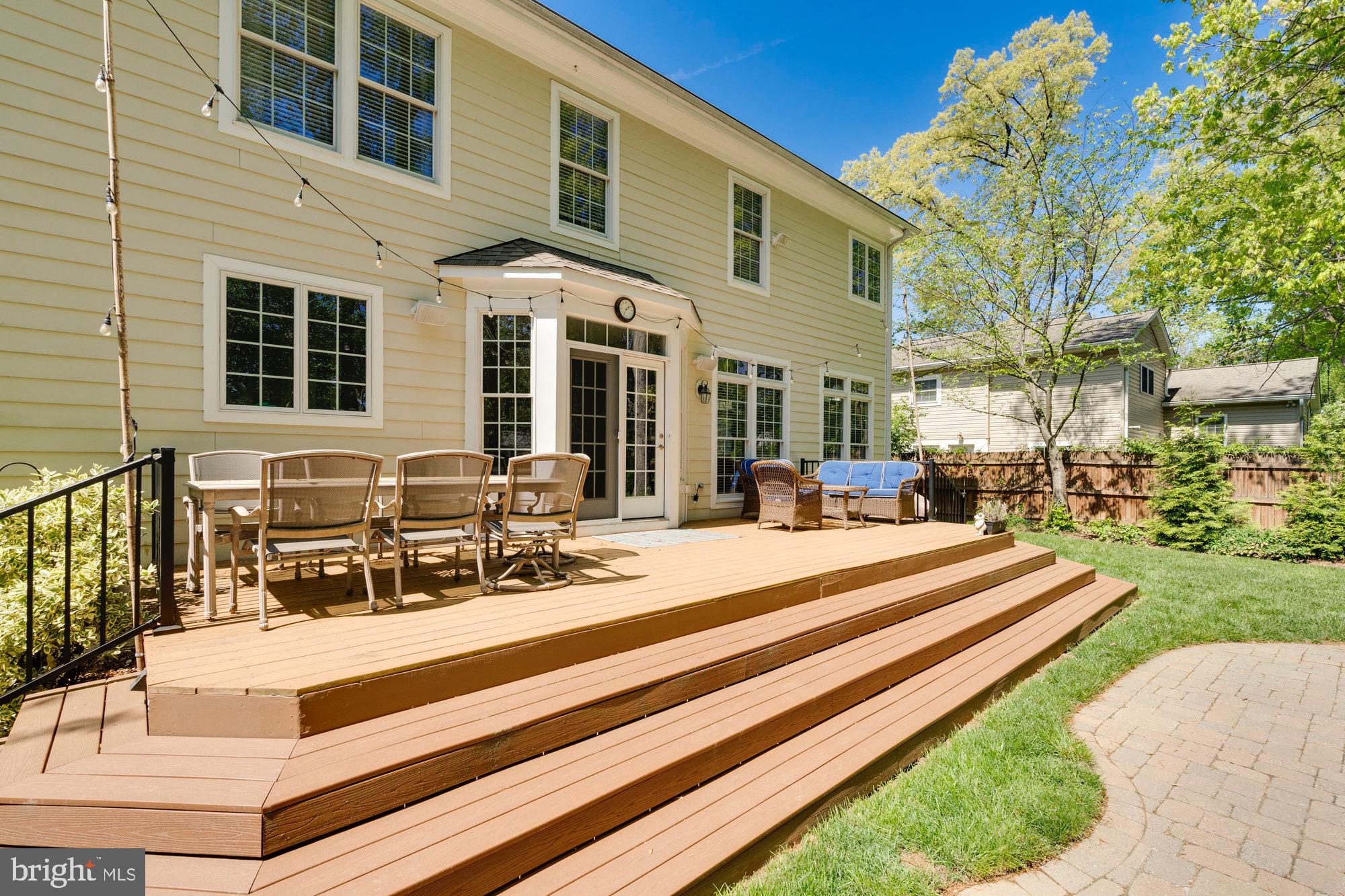 VIENNA WOODS - Residential