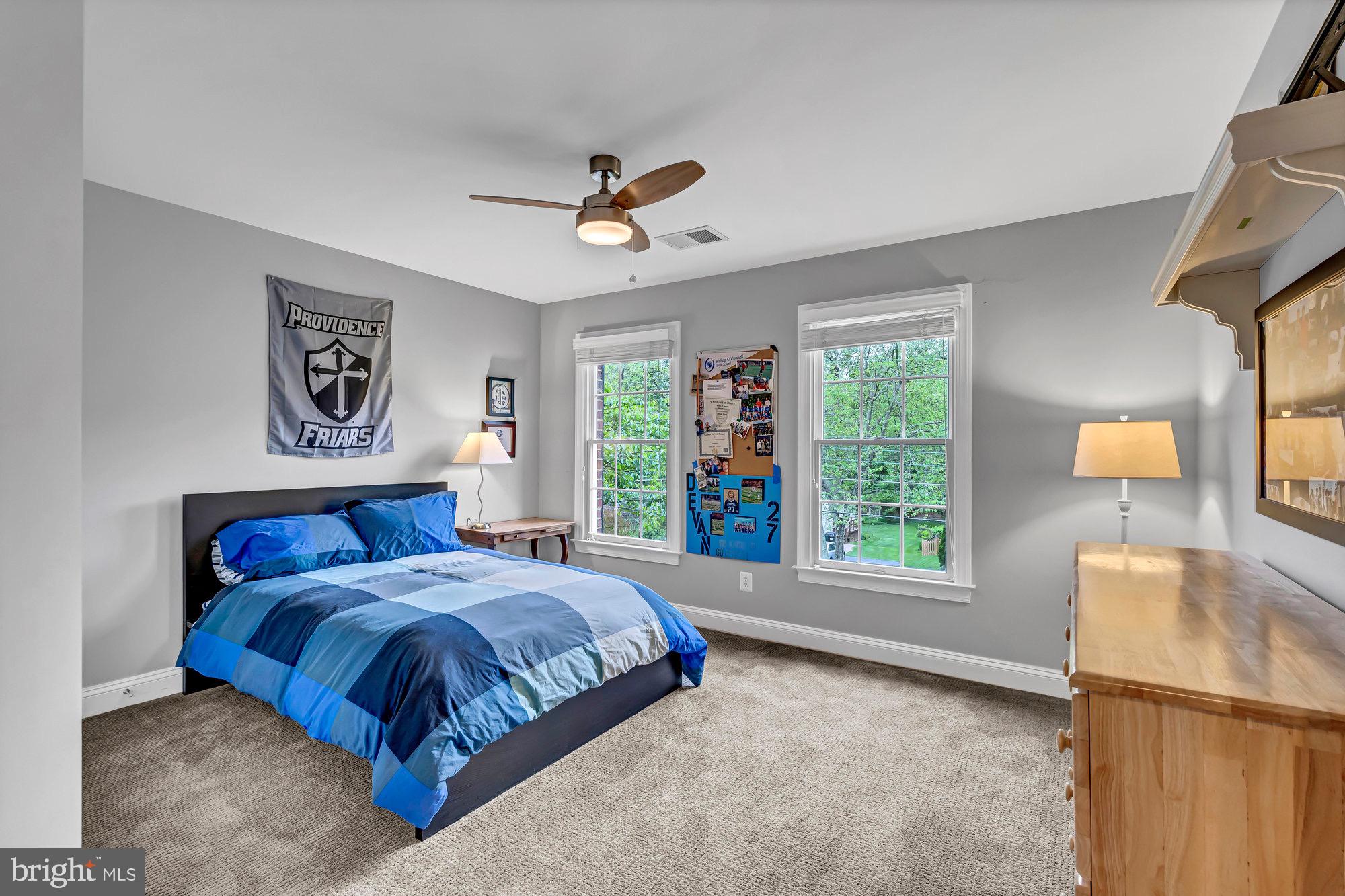 VIENNA WOODS - Residential