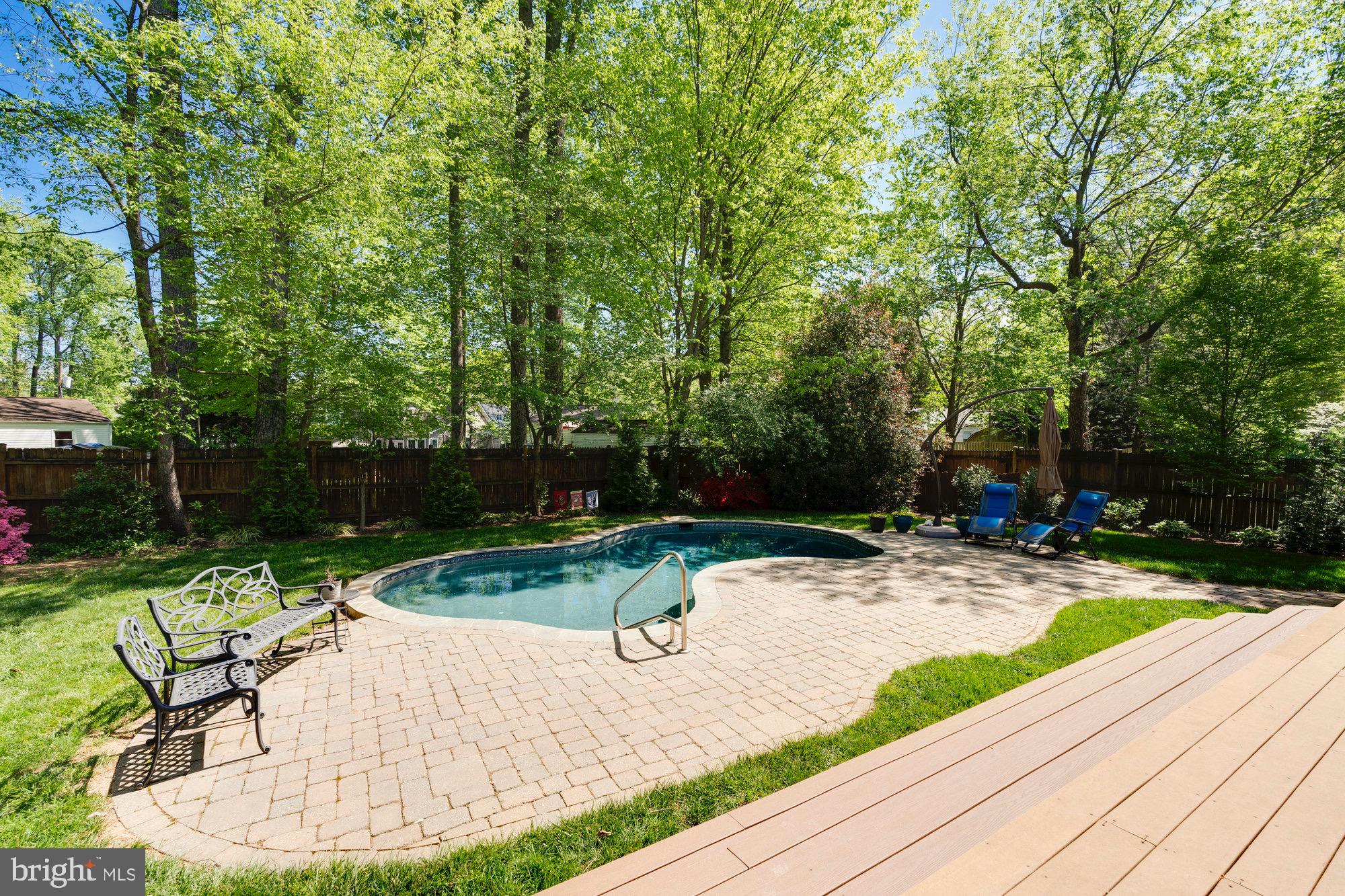 VIENNA WOODS - Residential