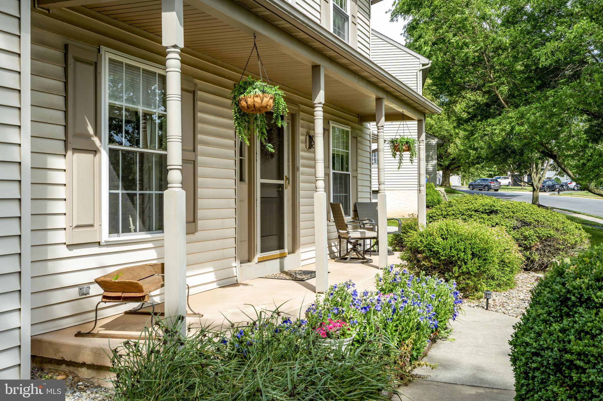 213 WILLOW DRIVE