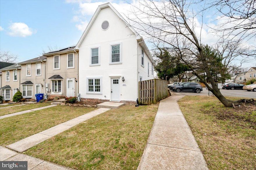 Complete remodeled   with exceptional finishing touch. New roof, All new electric and plumbing, brand new central A/C, water heather, new kitchen appliances. All bathrooms complete remodeled, new floors, carpet and lamina, home close to every great place of the Baltimore city and Towson area