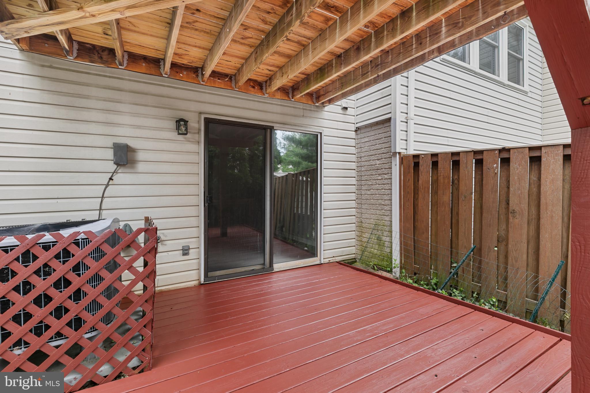 LAUREL WOODS - Residential Lease