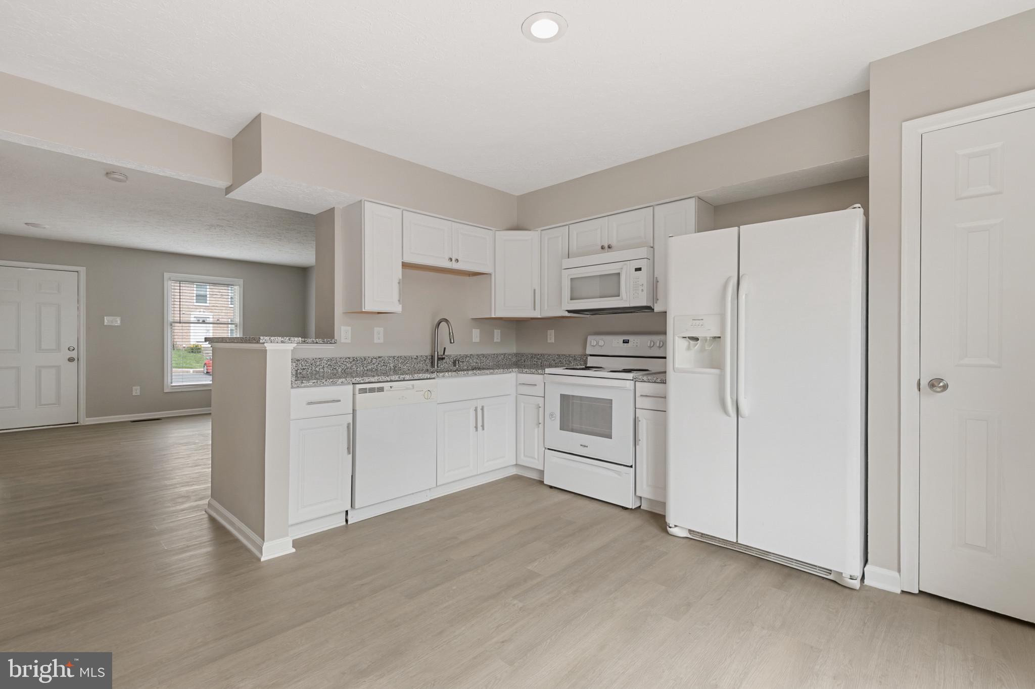 LAUREL WOODS - Residential Lease