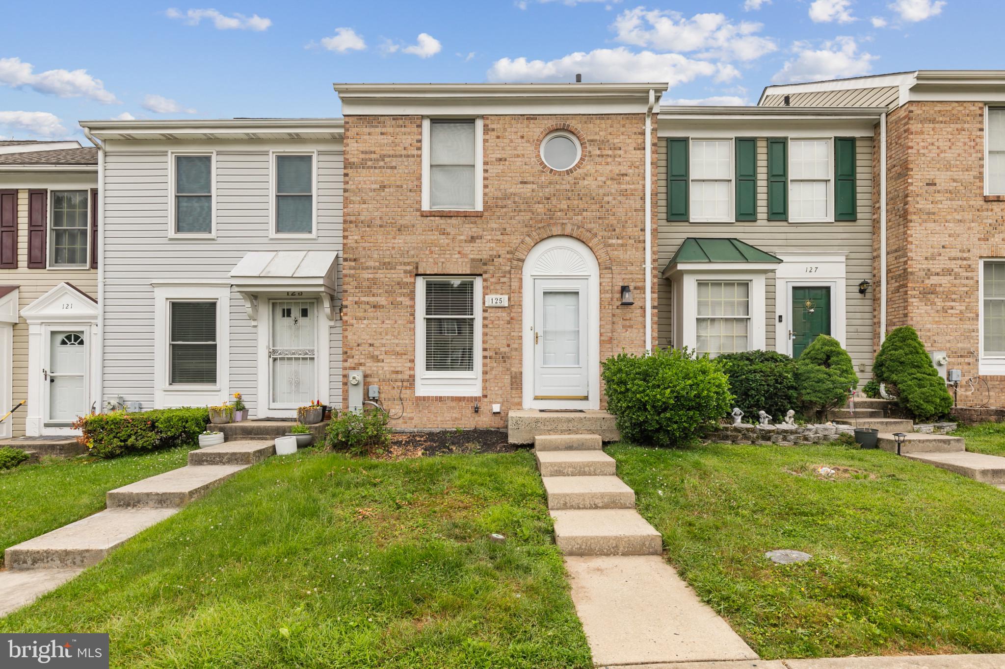 LAUREL WOODS - Residential Lease