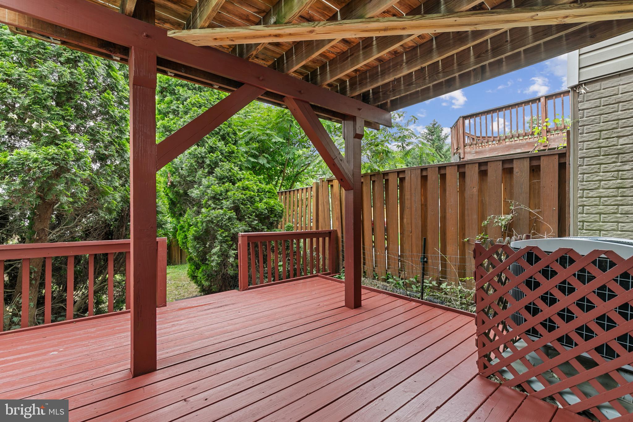 LAUREL WOODS - Residential Lease
