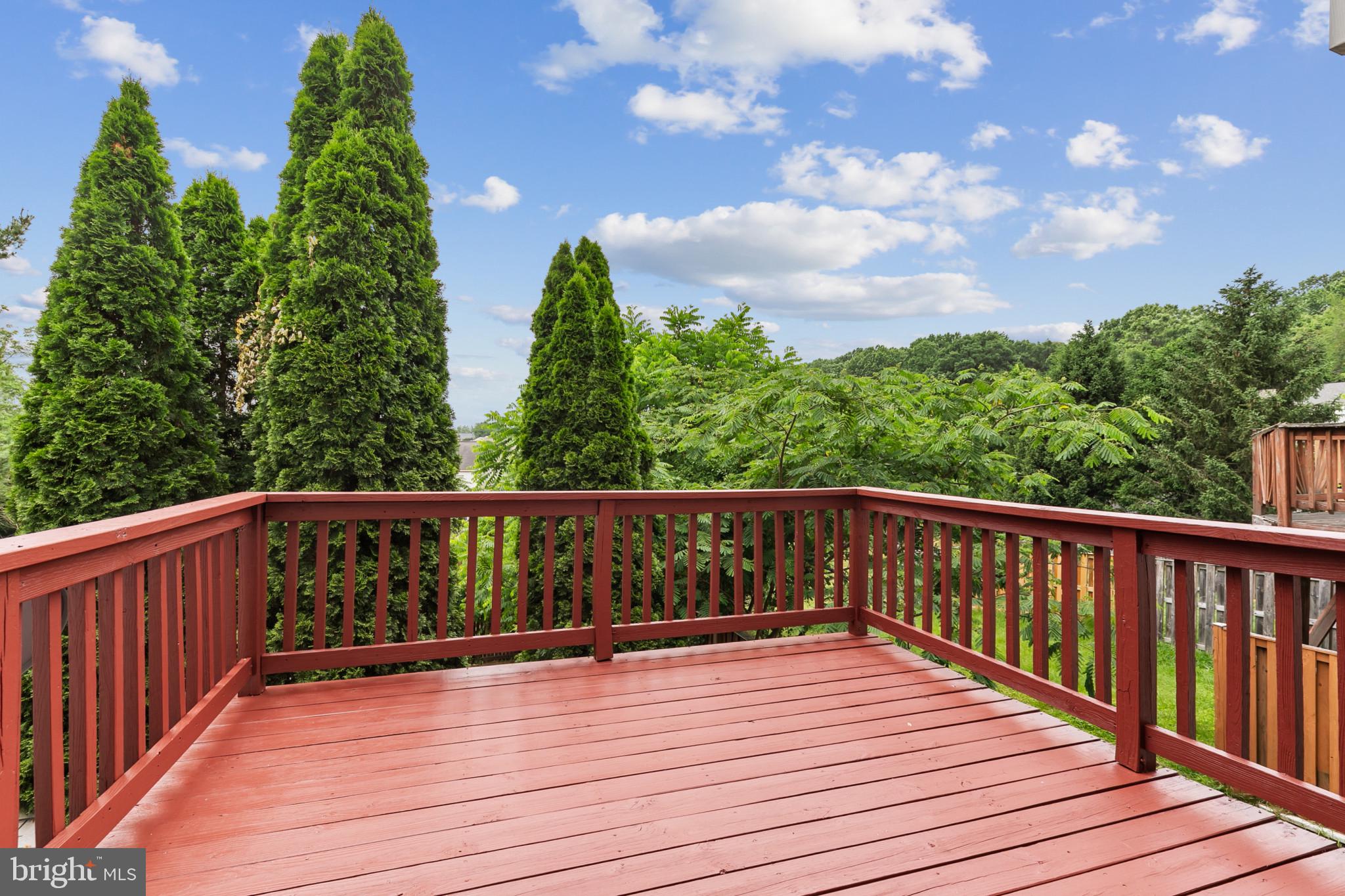 LAUREL WOODS - Residential Lease