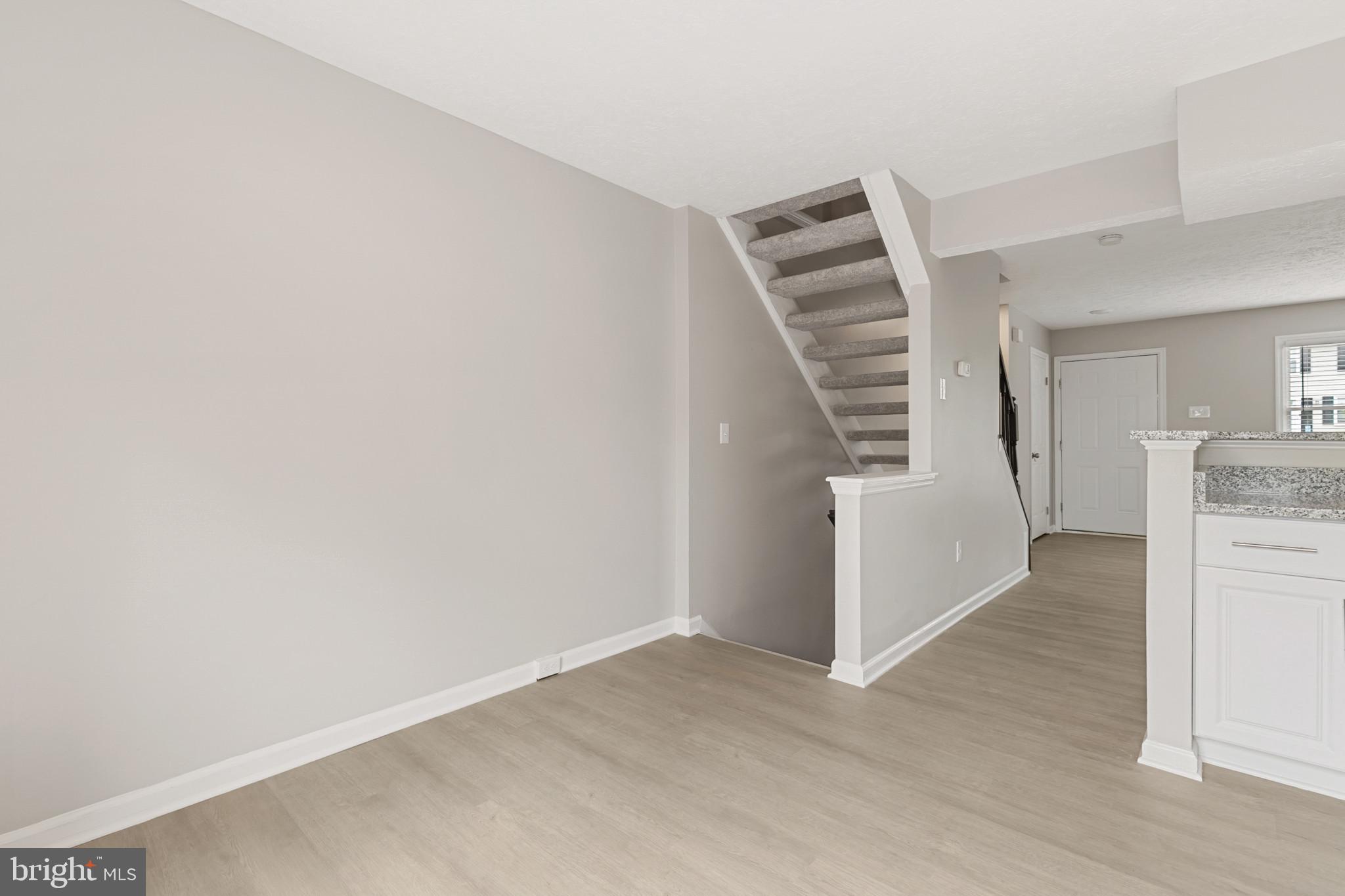 LAUREL WOODS - Residential Lease