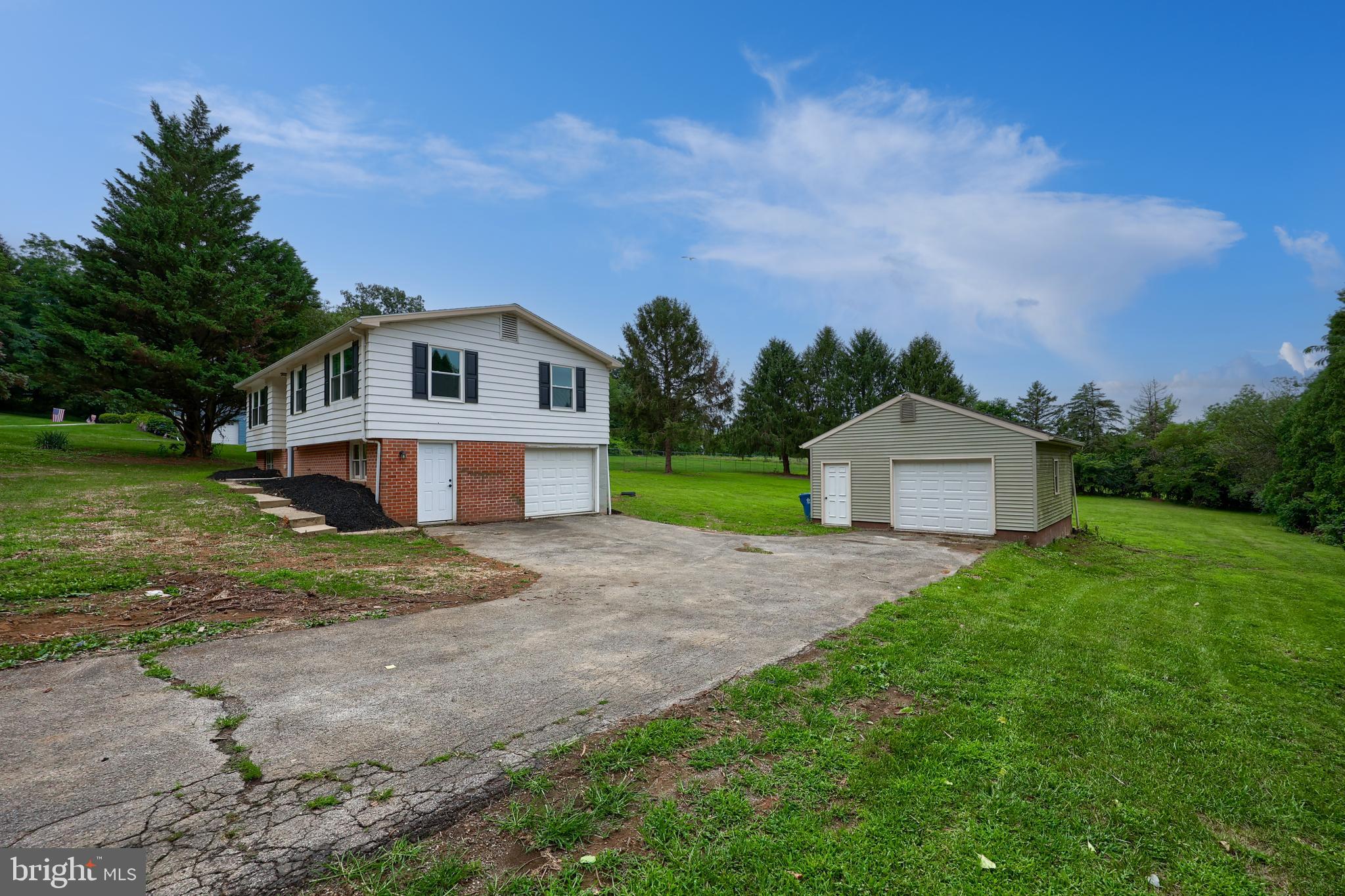 2208 KEENEY ROAD