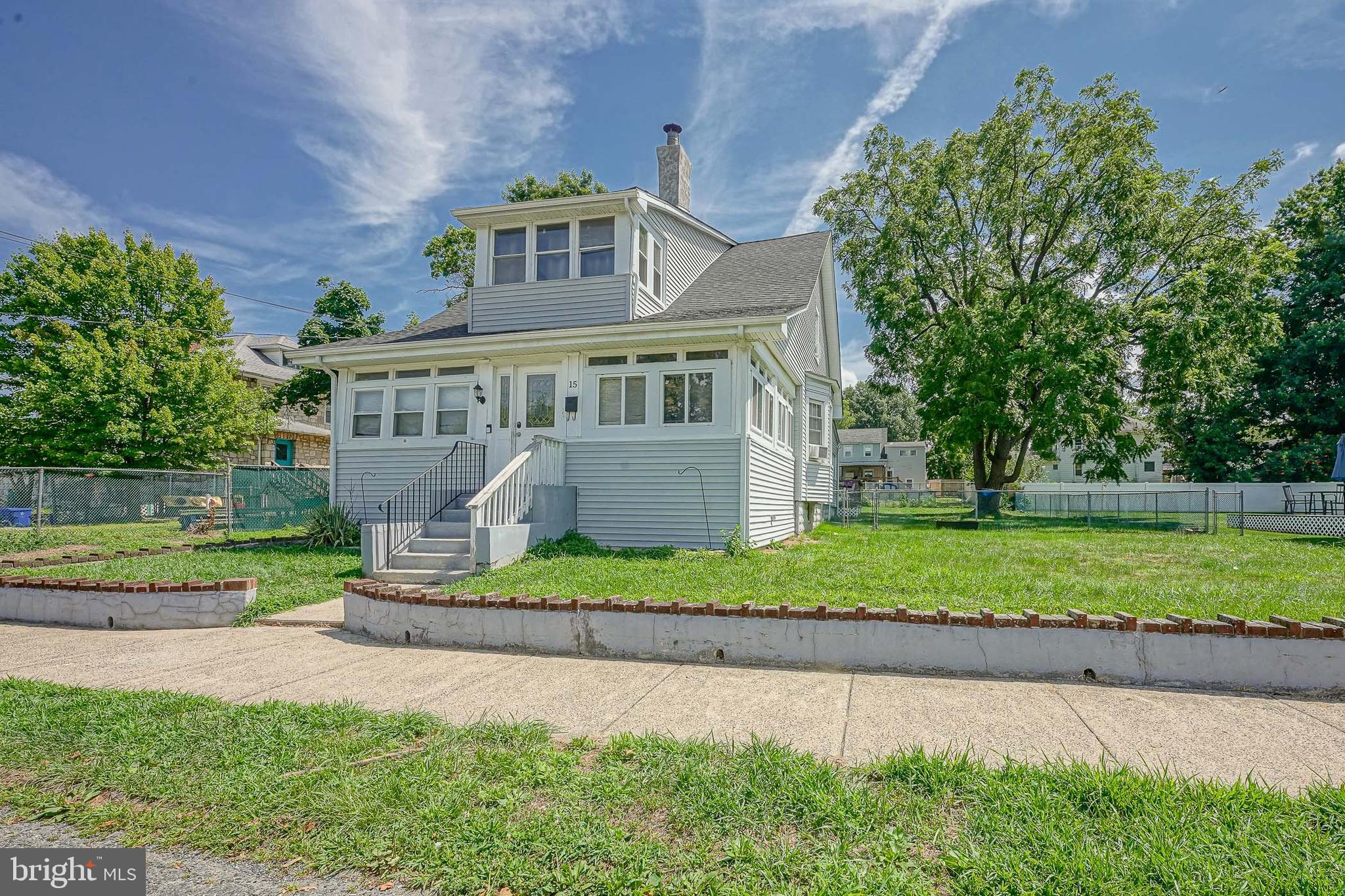 15 S WALNUT AVENUE